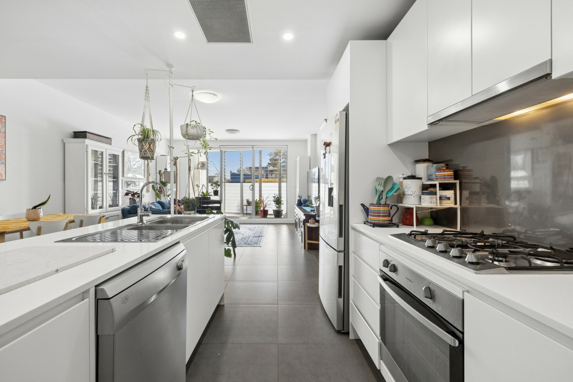 103/425 Liverpool Road — photo 4 of 11