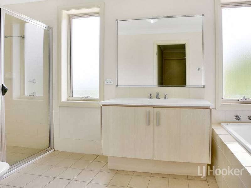 15 Bandicoot Drive, WOODCROFT