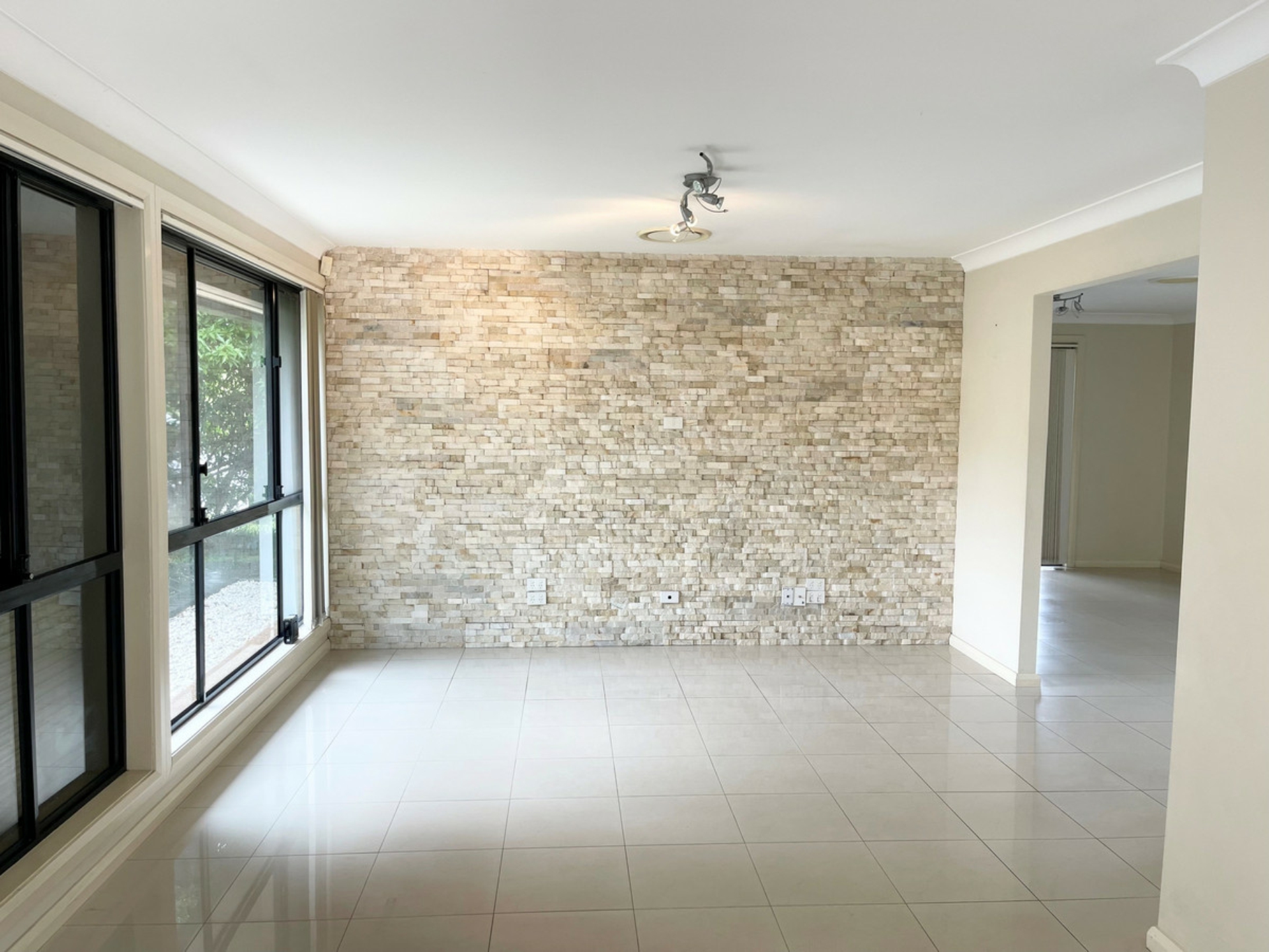 1 Heffron Road, LALOR PARK