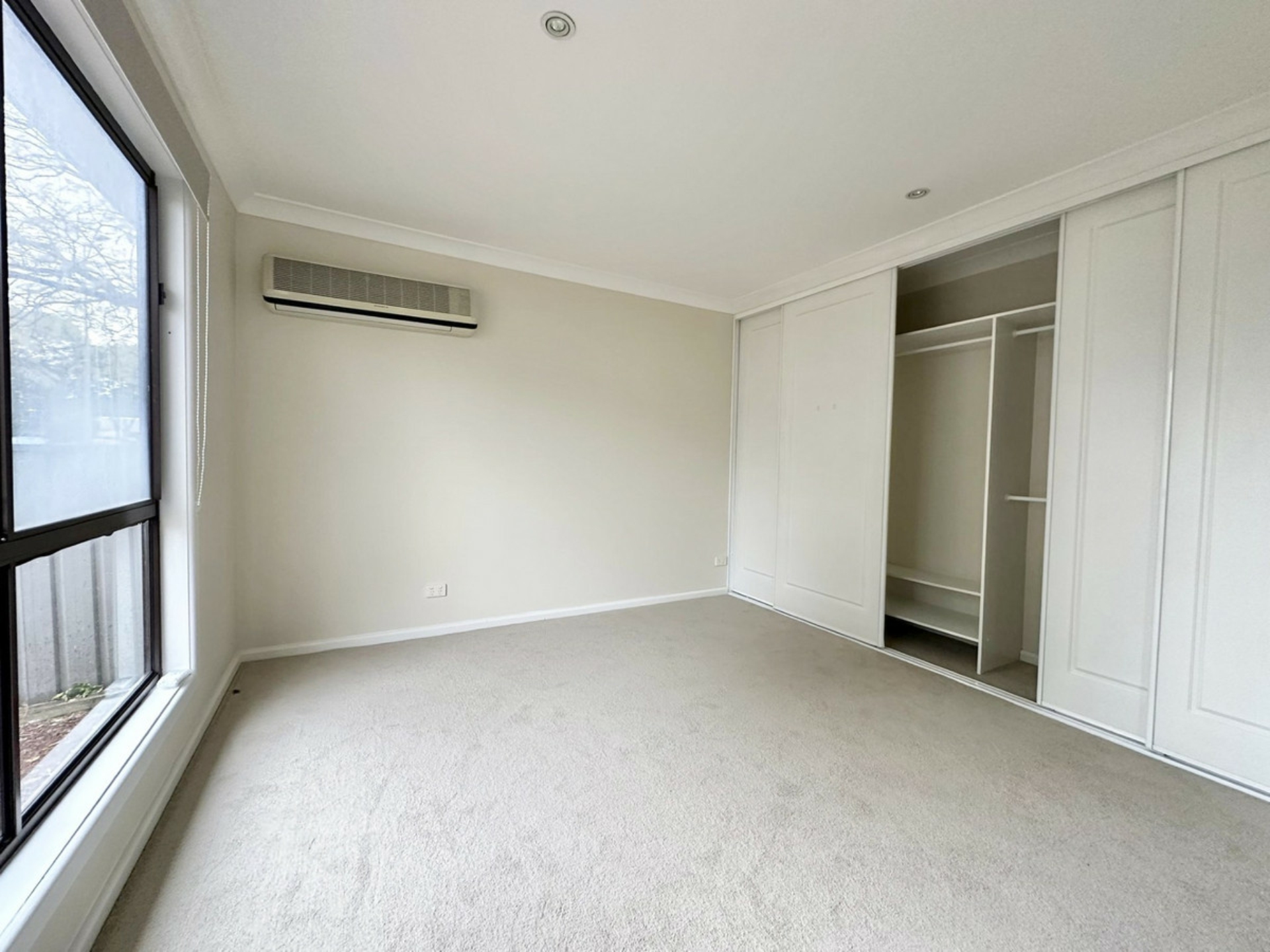27A Winifred Crescent, BLACKTOWN