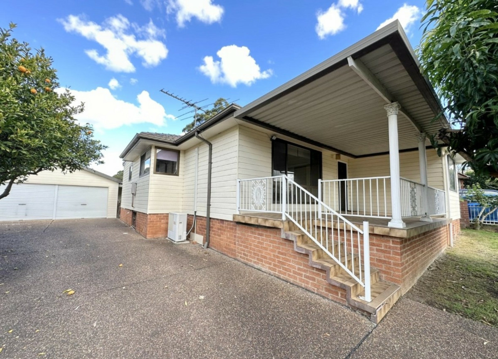 27 Winifred Crescent, BLACKTOWN