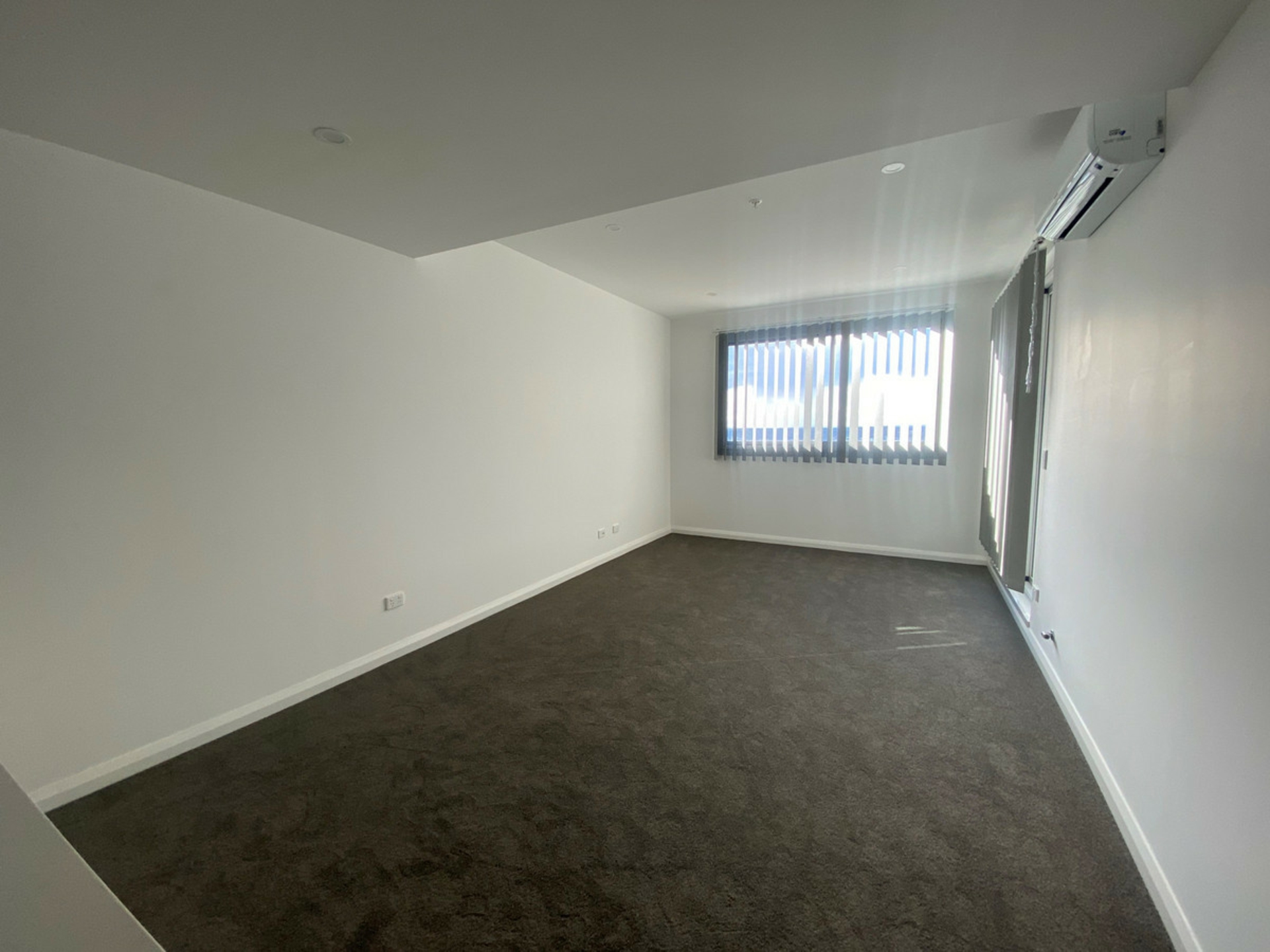 1805/5 Second Avenue, BLACKTOWN