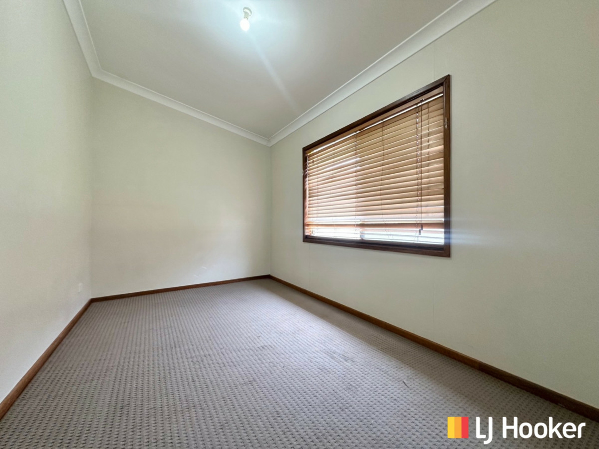 31 Newton Road, BLACKTOWN