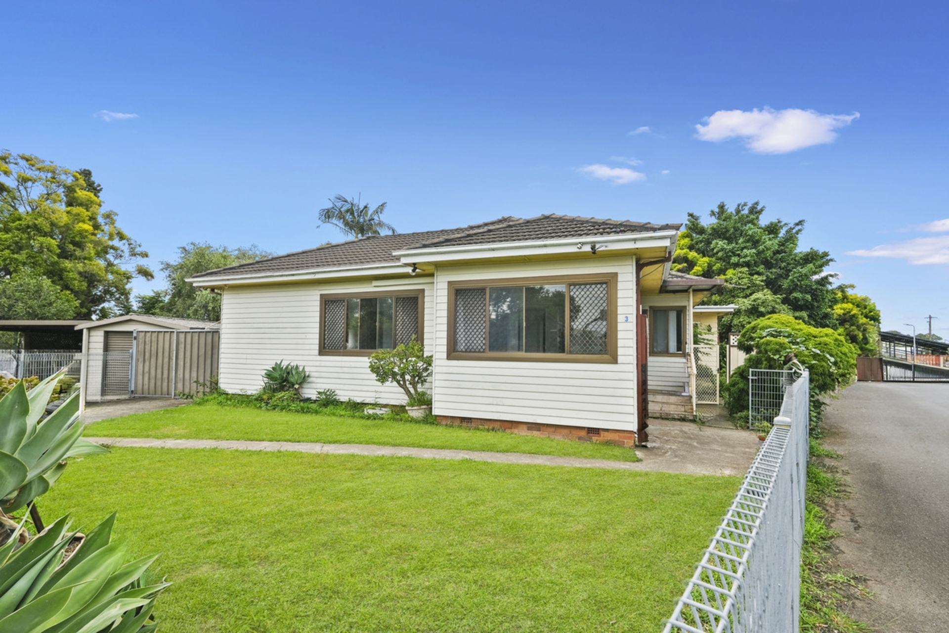 3 Illoura Place — photo 2 of 17