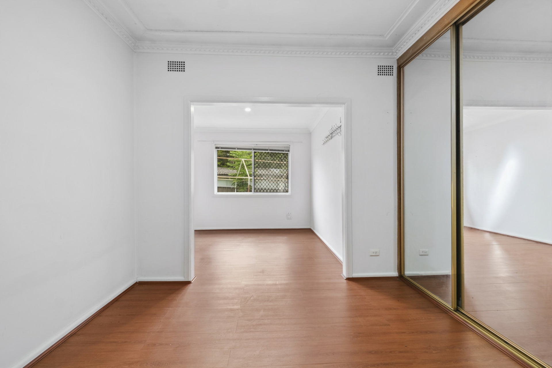 3 Illoura Place — photo 7 of 17