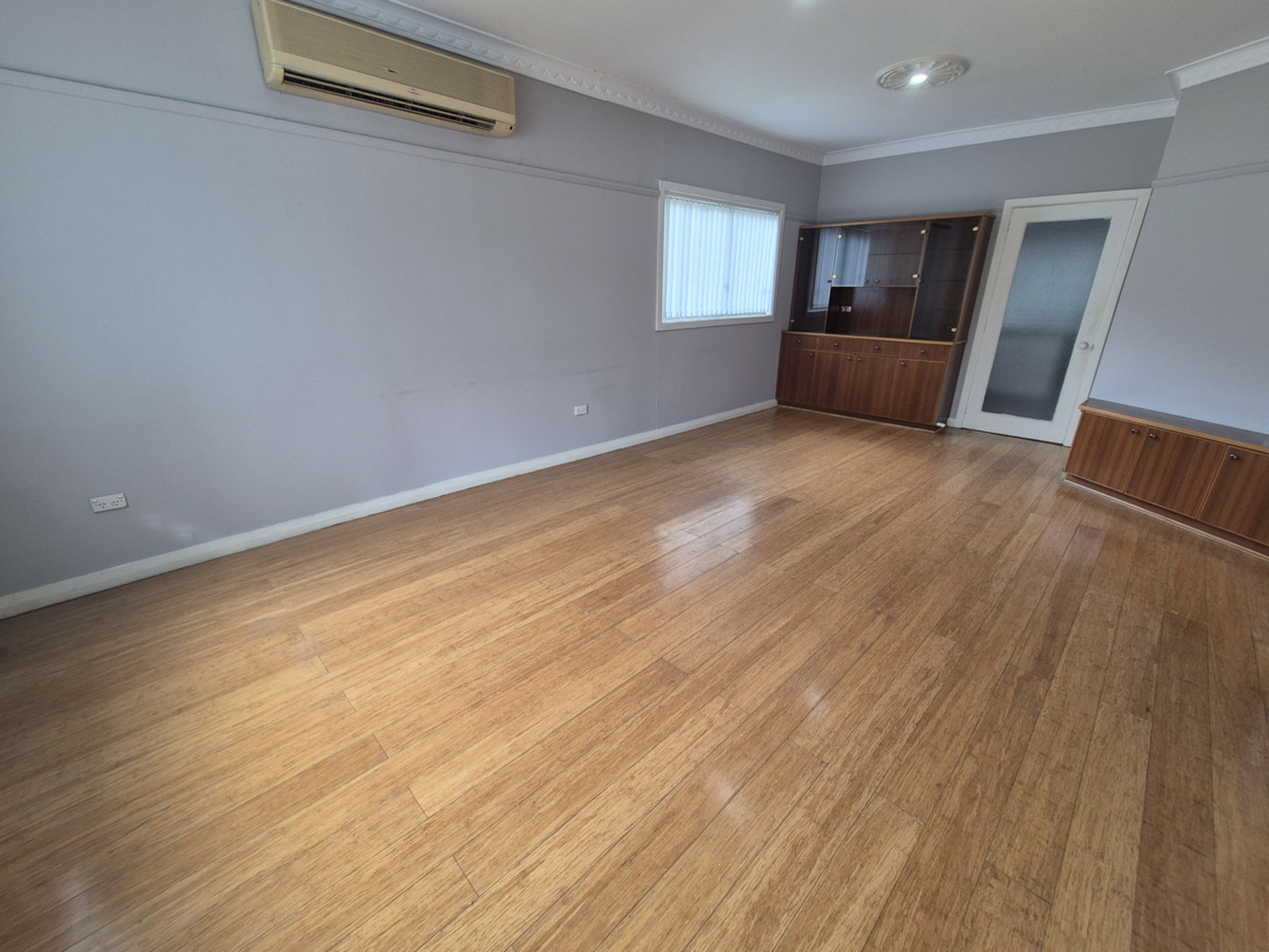 14 Dunstable Road — photo 3 of 13