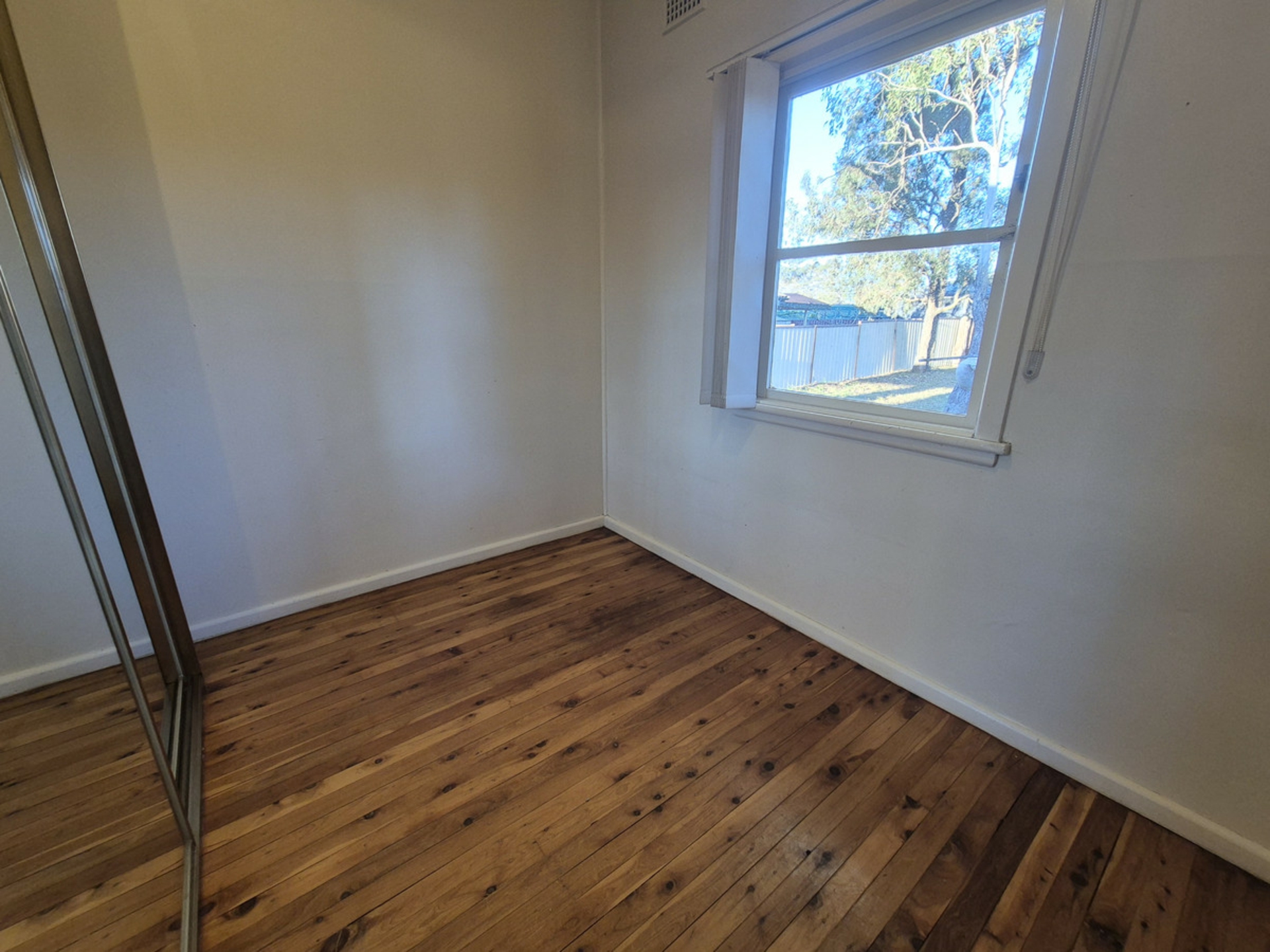 13 Woodside Avenue — photo 6 of 8