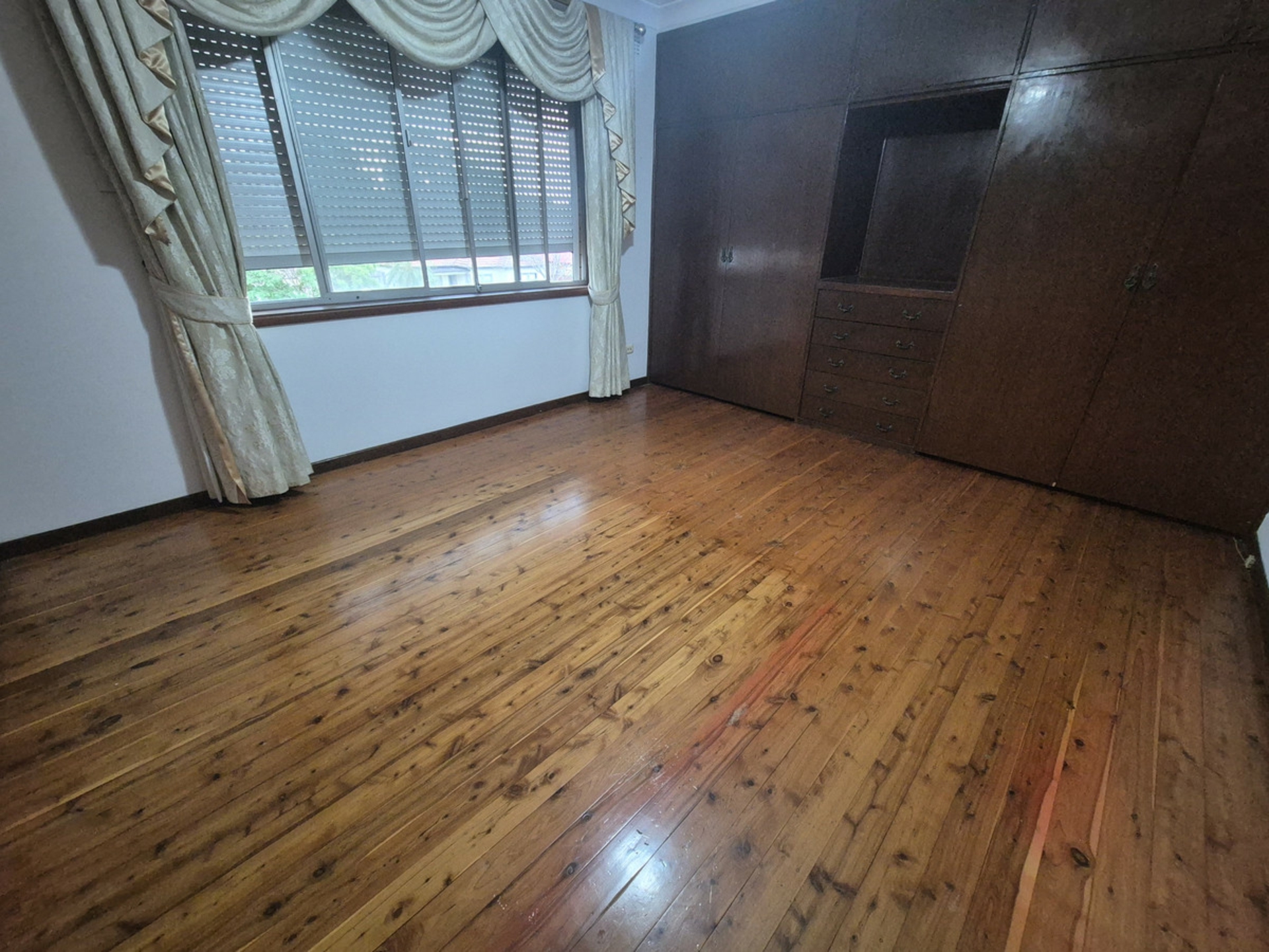 36 Craiglea Street — photo 7 of 14