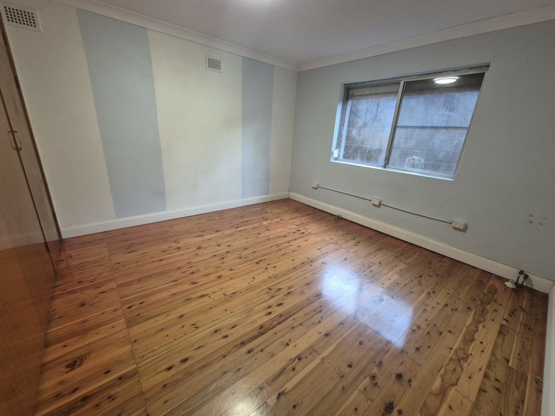 36 Craiglea Street — photo 9 of 14