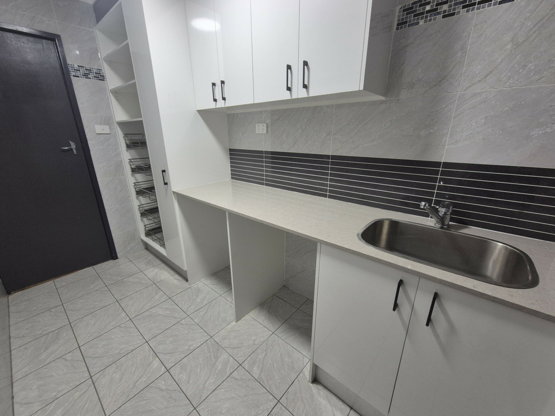 36 Craiglea Street — photo 12 of 14