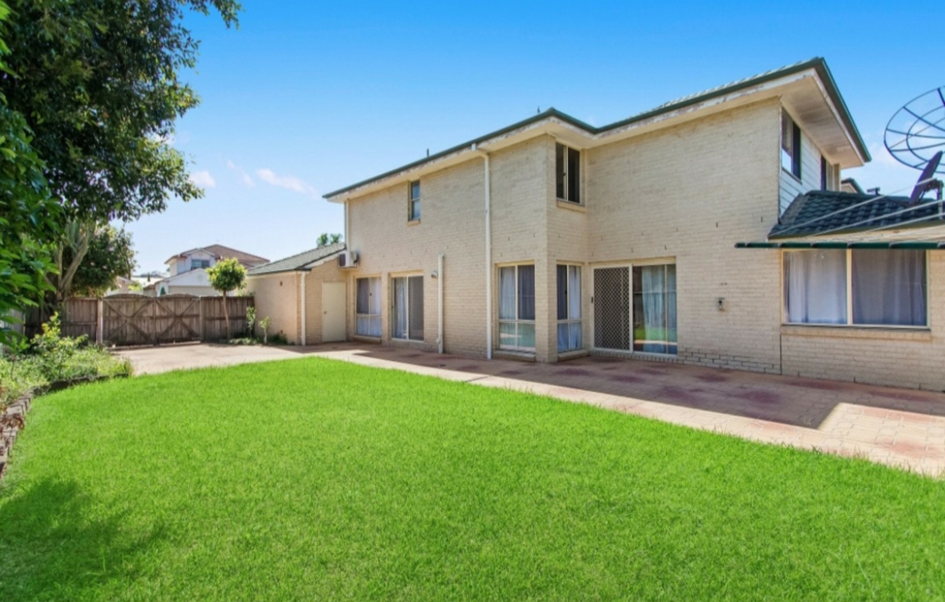 17 Burrinjuck Drive — photo 4 of 18