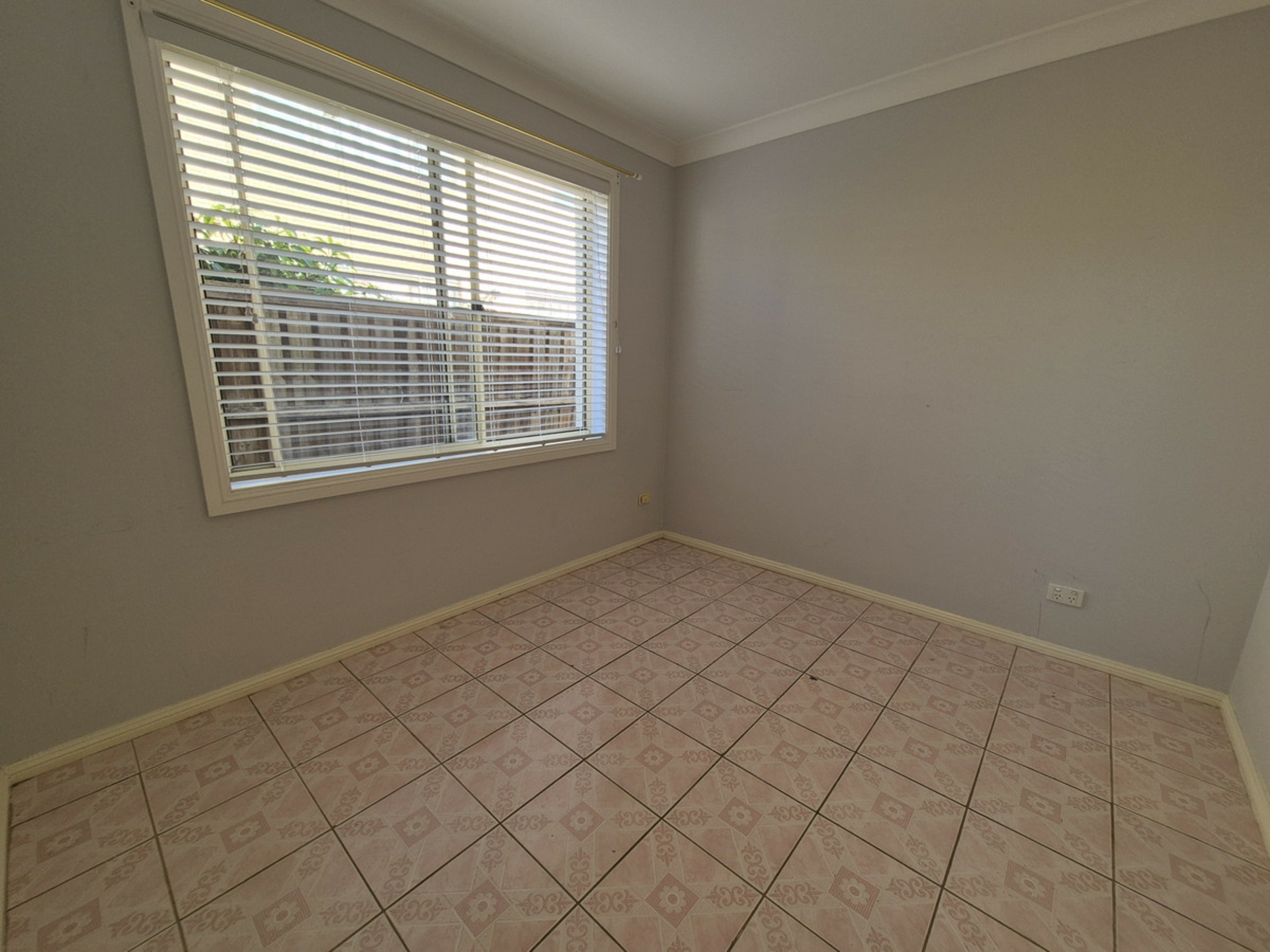 17 Burrinjuck Drive — photo 16 of 18