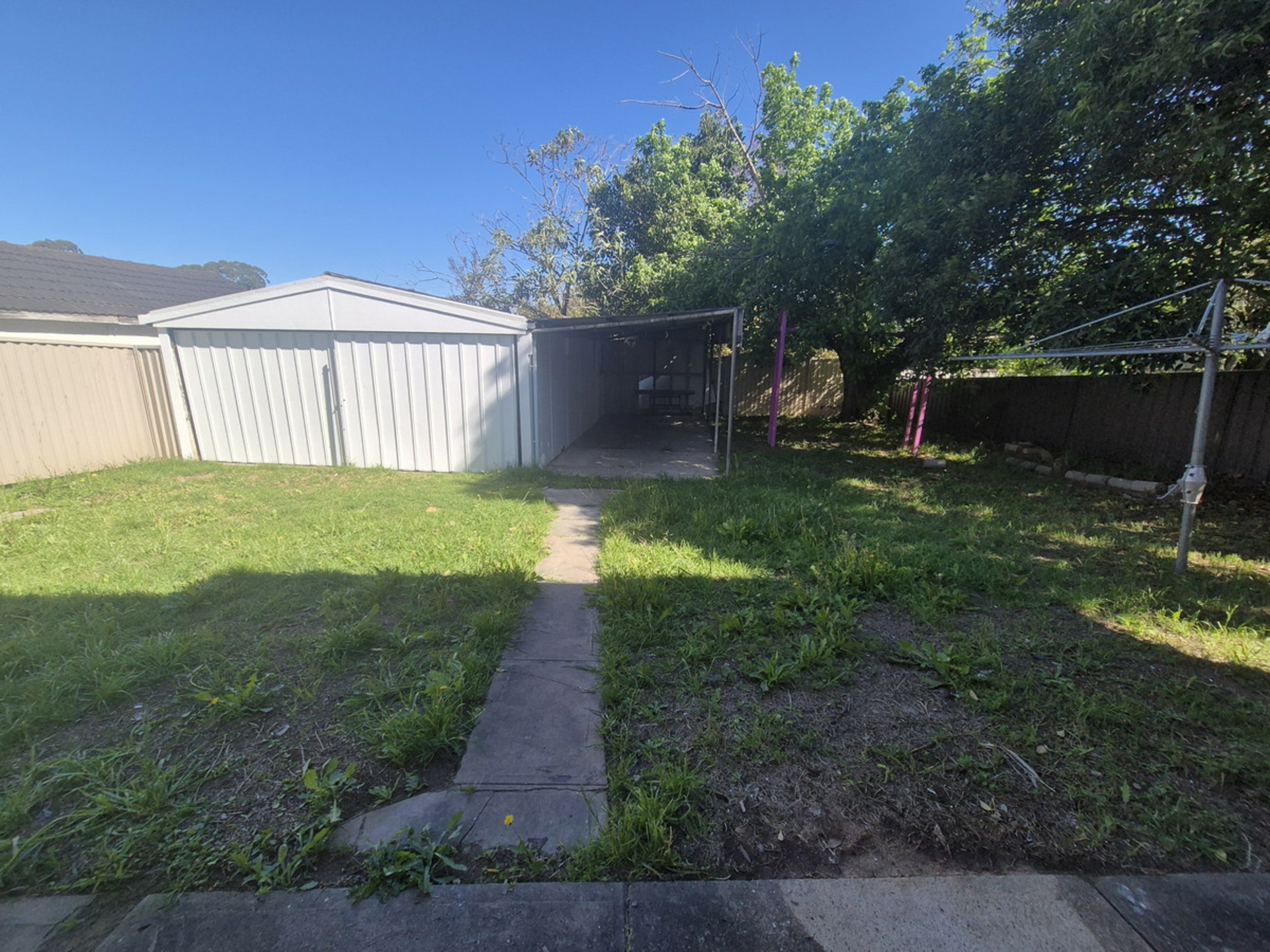 20 Cartwright Crescent — photo 9 of 11