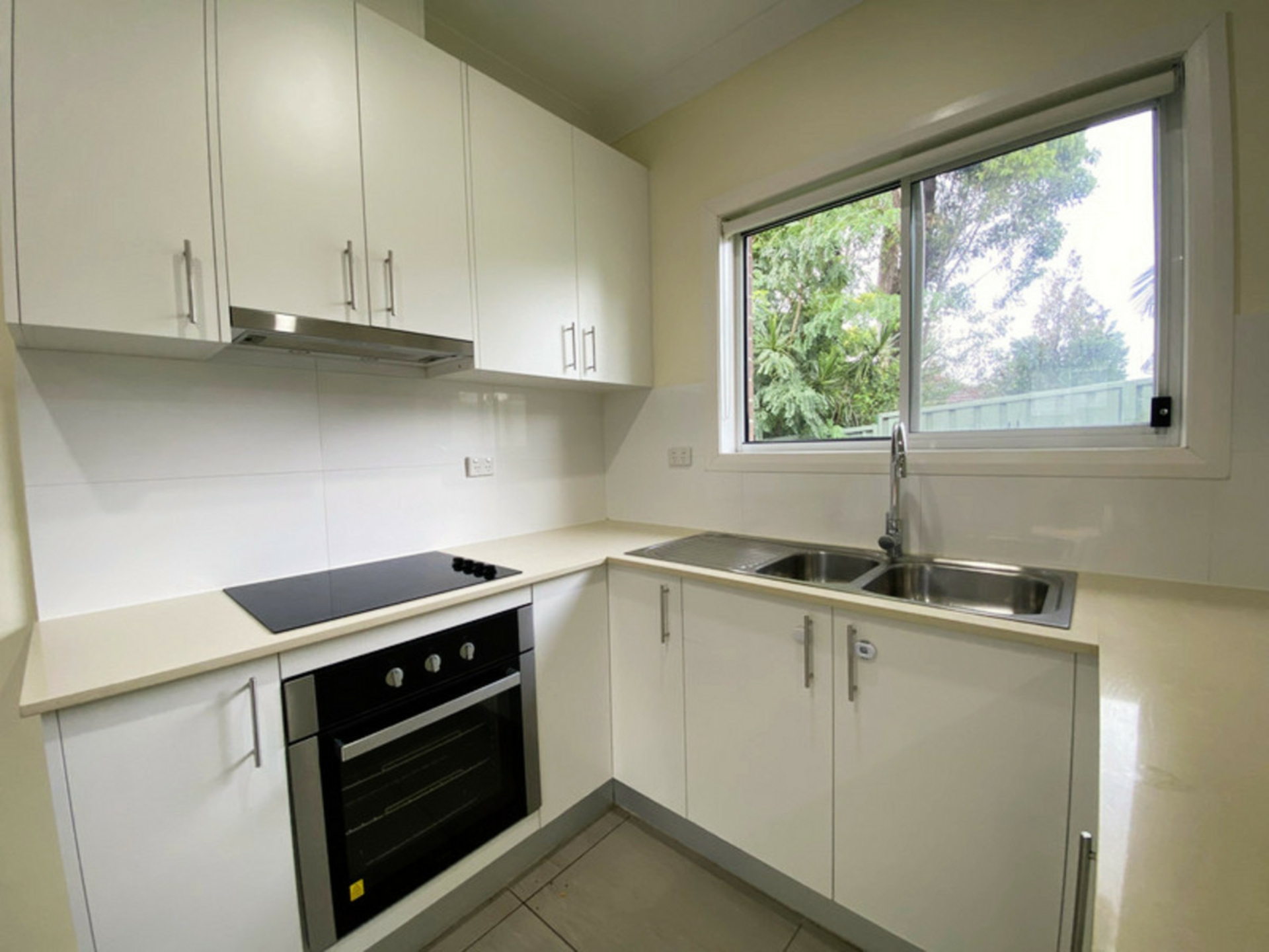 19A Hilltop Avenue — photo 3 of 7