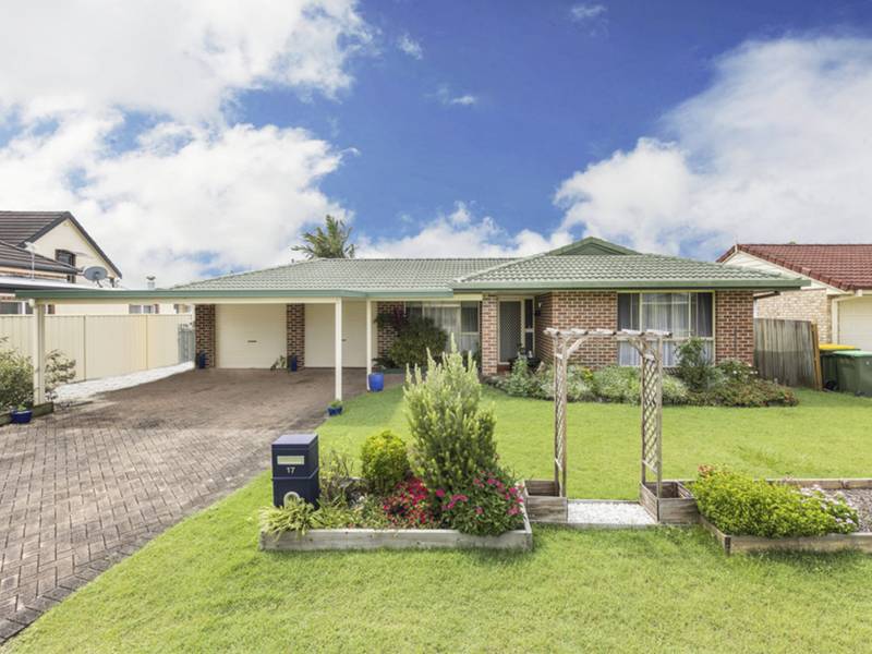 17 Admiralty Court Yamba NSW