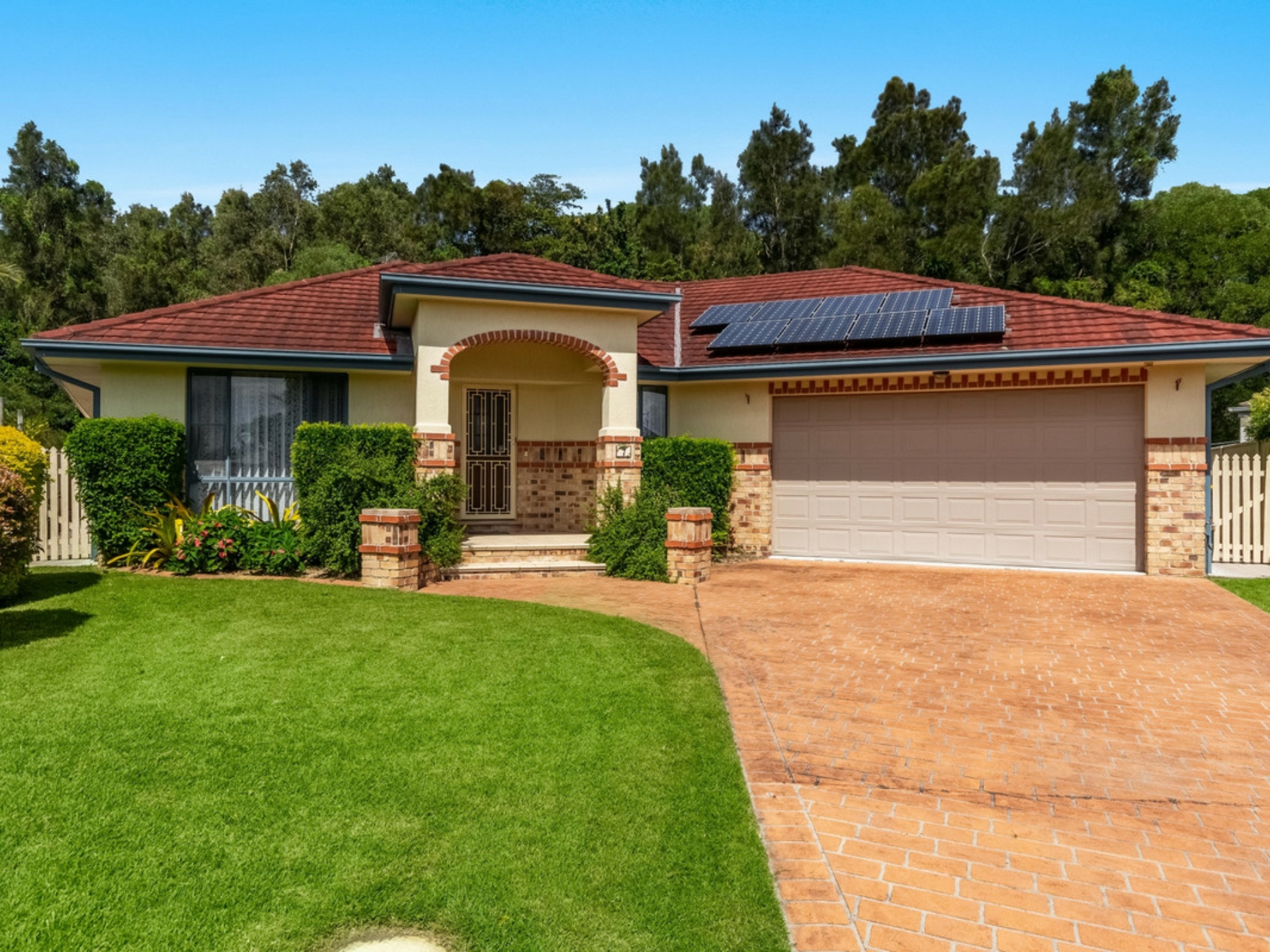 7 Lady Beatrice Court Yamba NSW