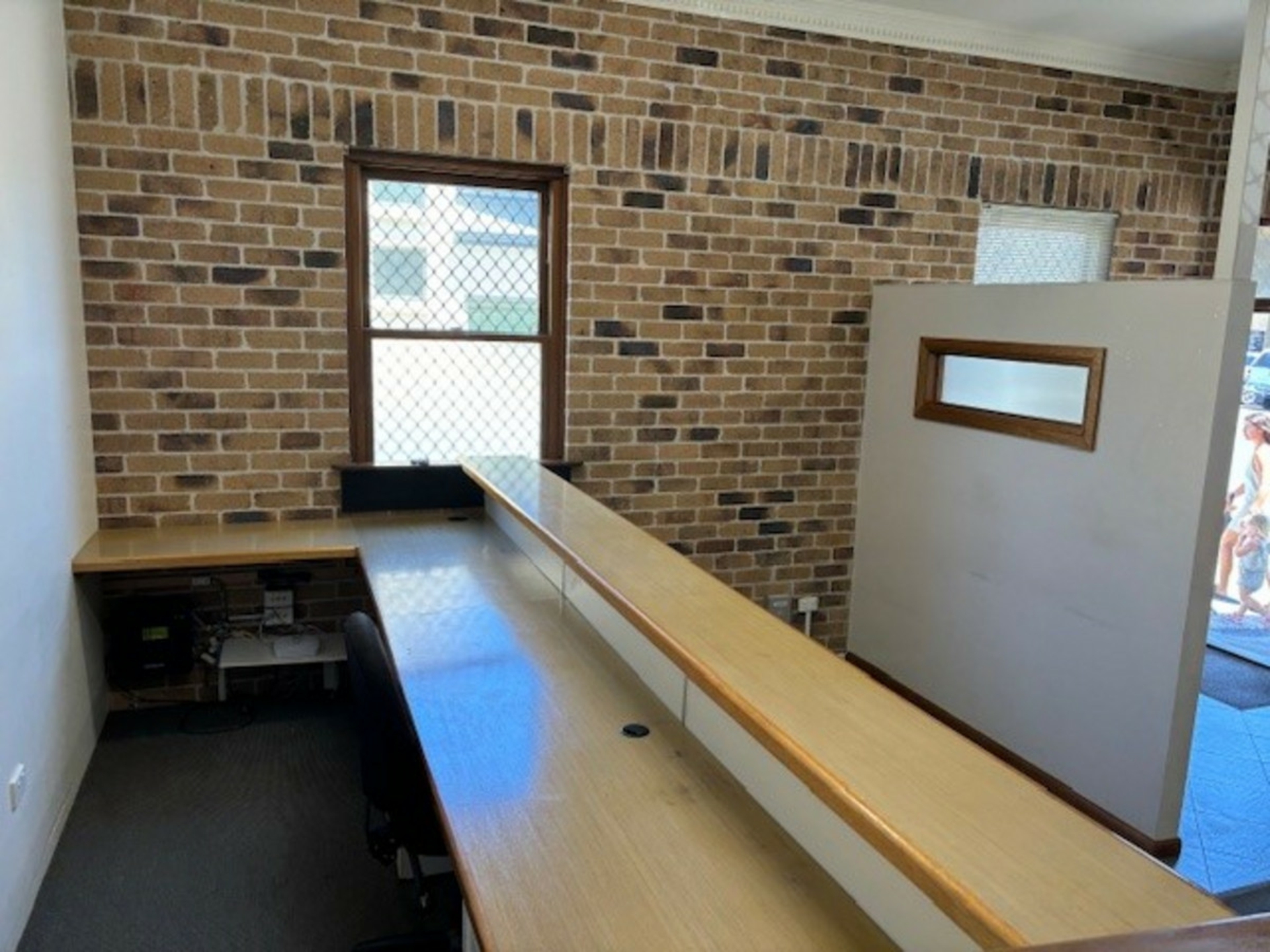 2/24 Yamba Street Yamba NSW Offices for Lease LJ Hooker