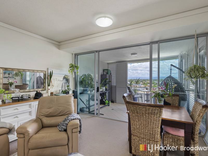 1007/360 Marine Parade, LABRADOR