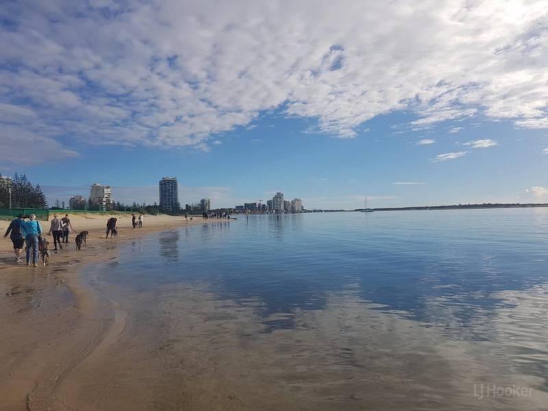 1007/360 Marine Parade, LABRADOR
