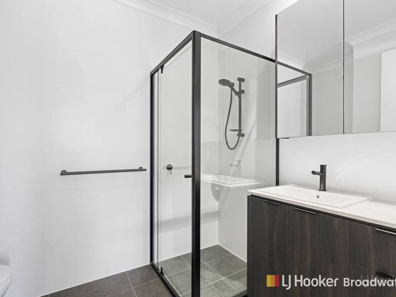 5/10 Central Street, LABRADOR