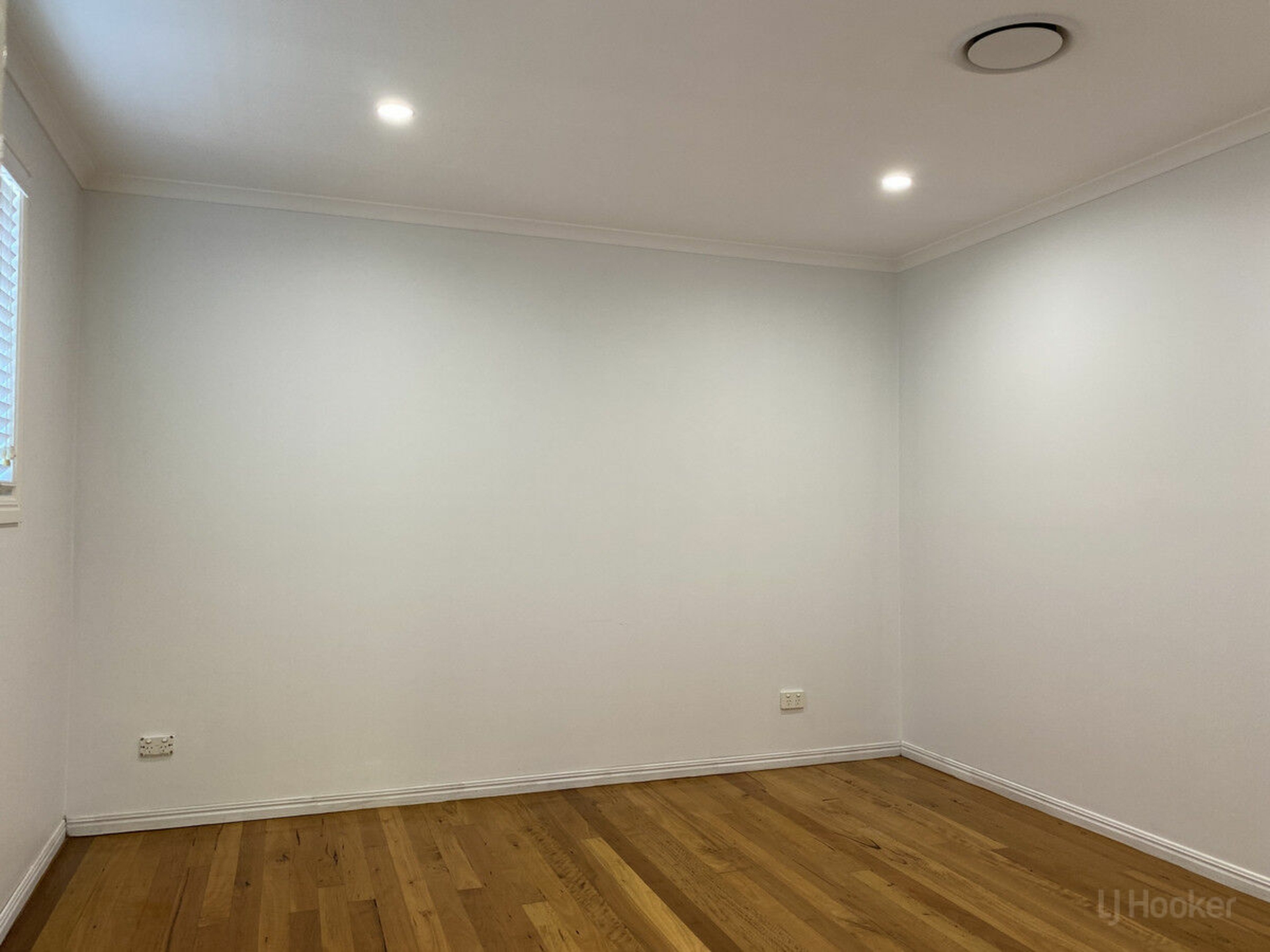 33 Jingella Street, HOPE ISLAND