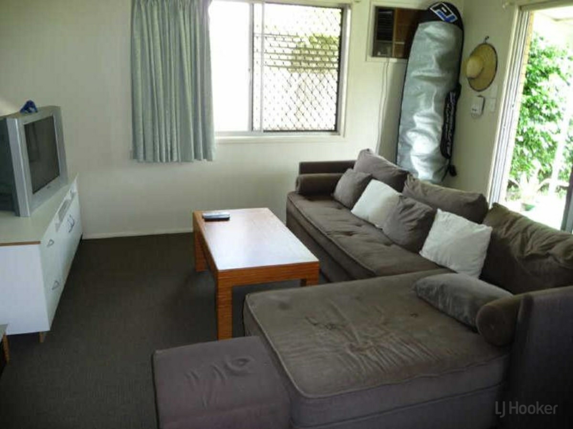 43 Annerley Avenue, RUNAWAY BAY