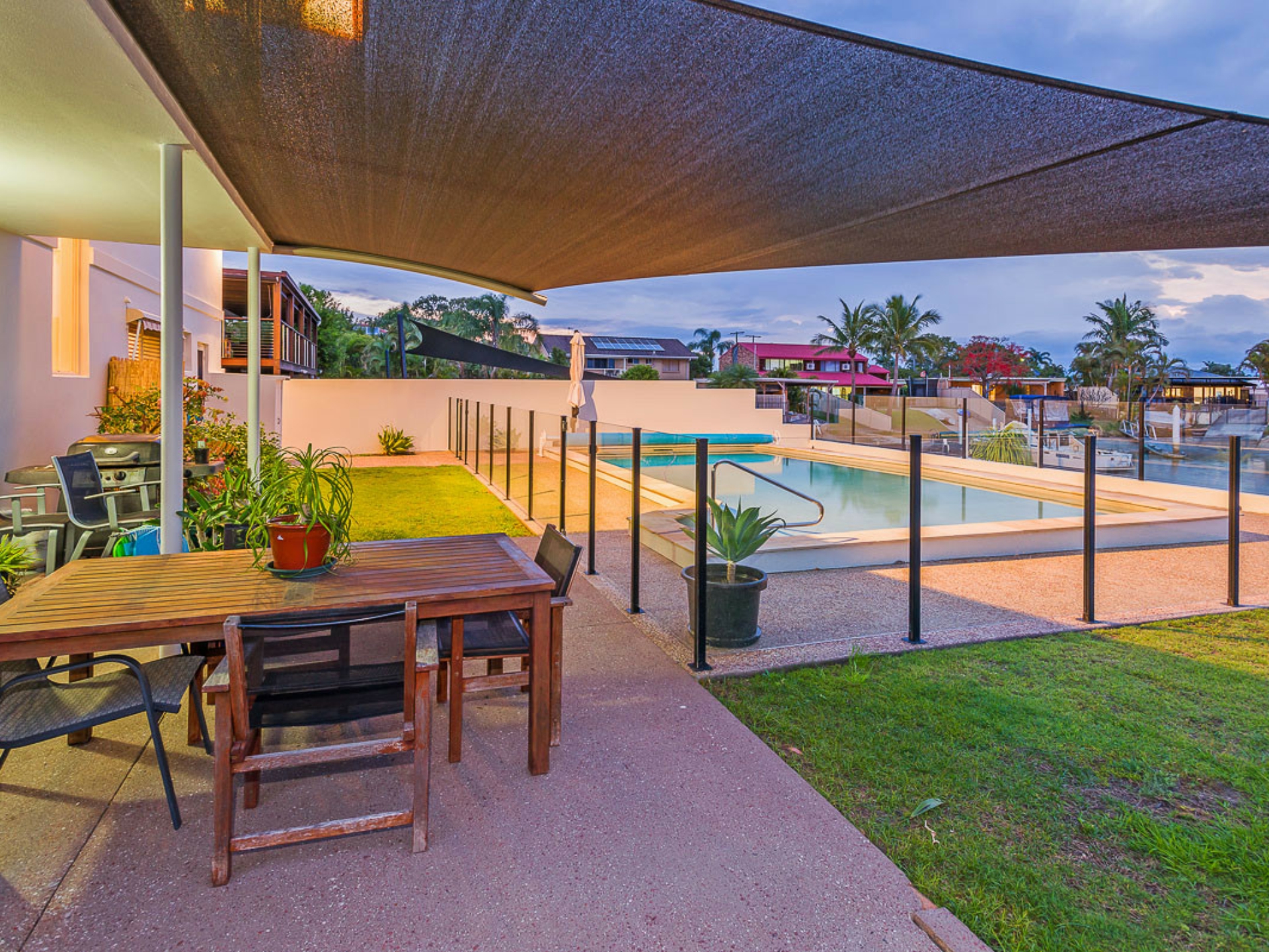 50 Lindsay Parade, PARADISE POINT