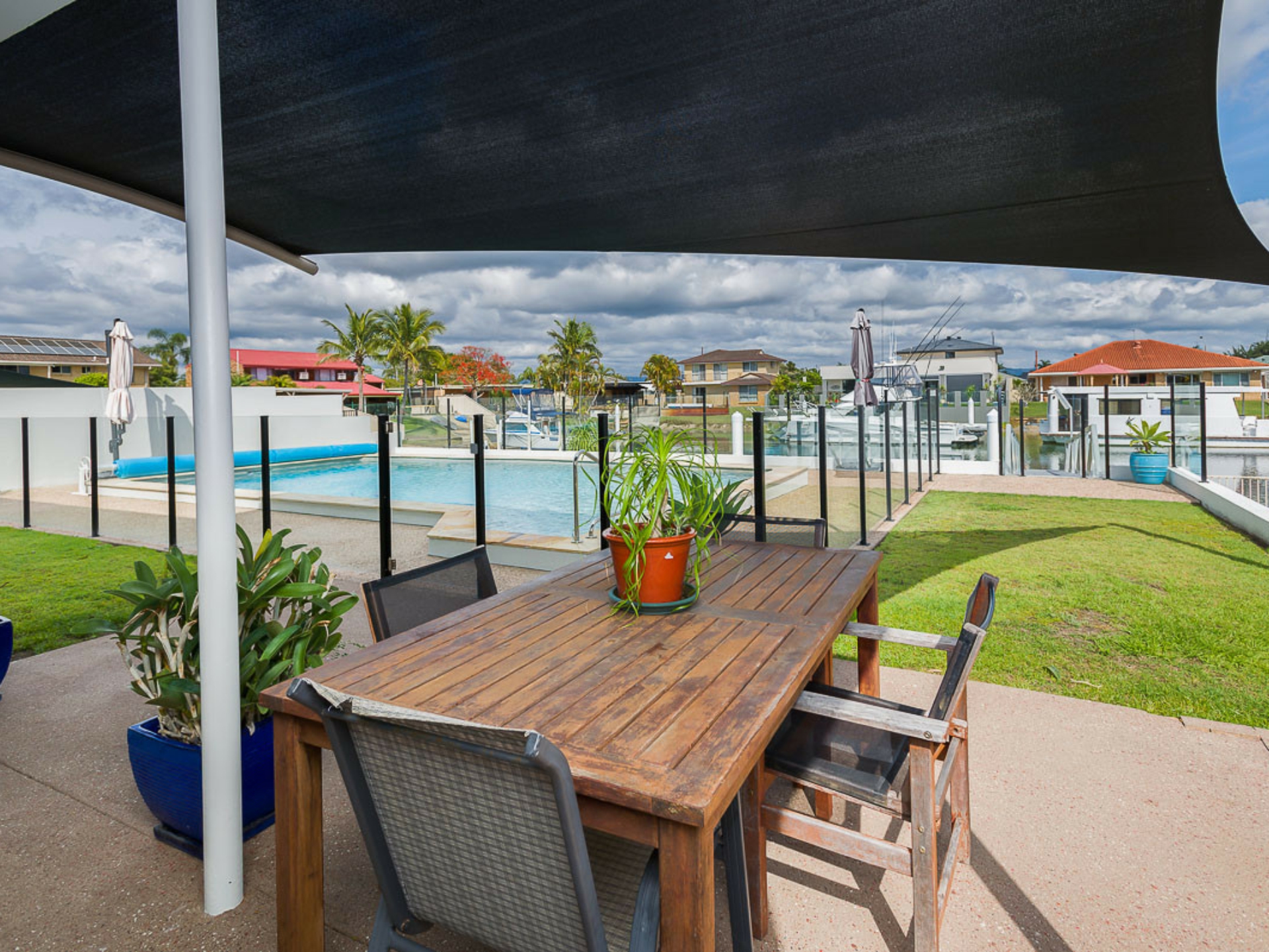 50 Lindsay Parade, PARADISE POINT