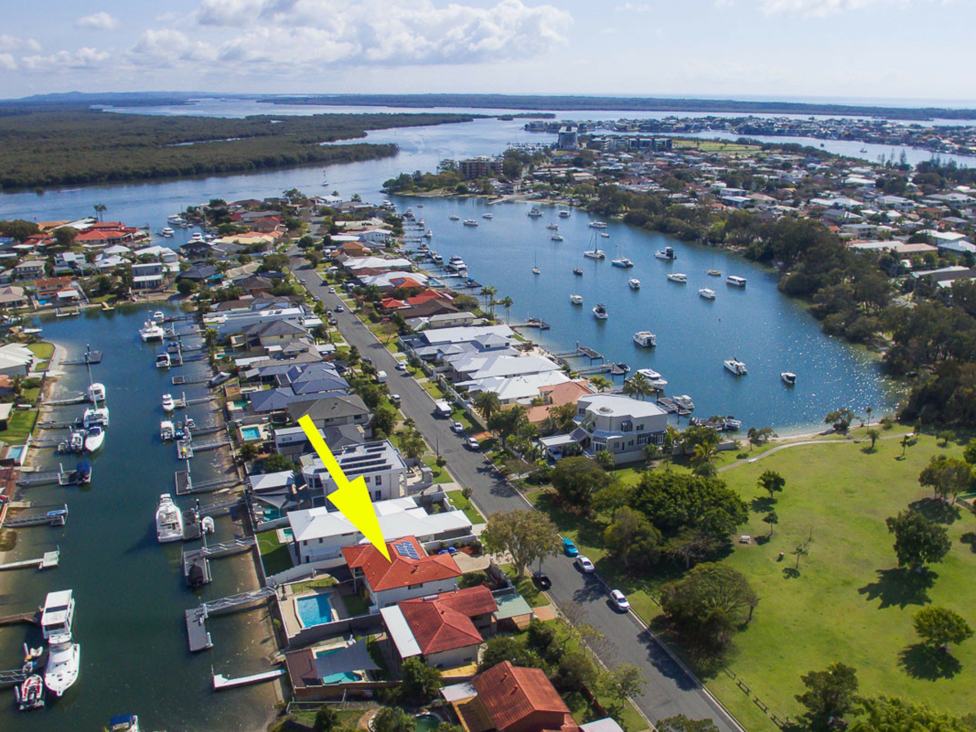 50 Lindsay Parade, PARADISE POINT