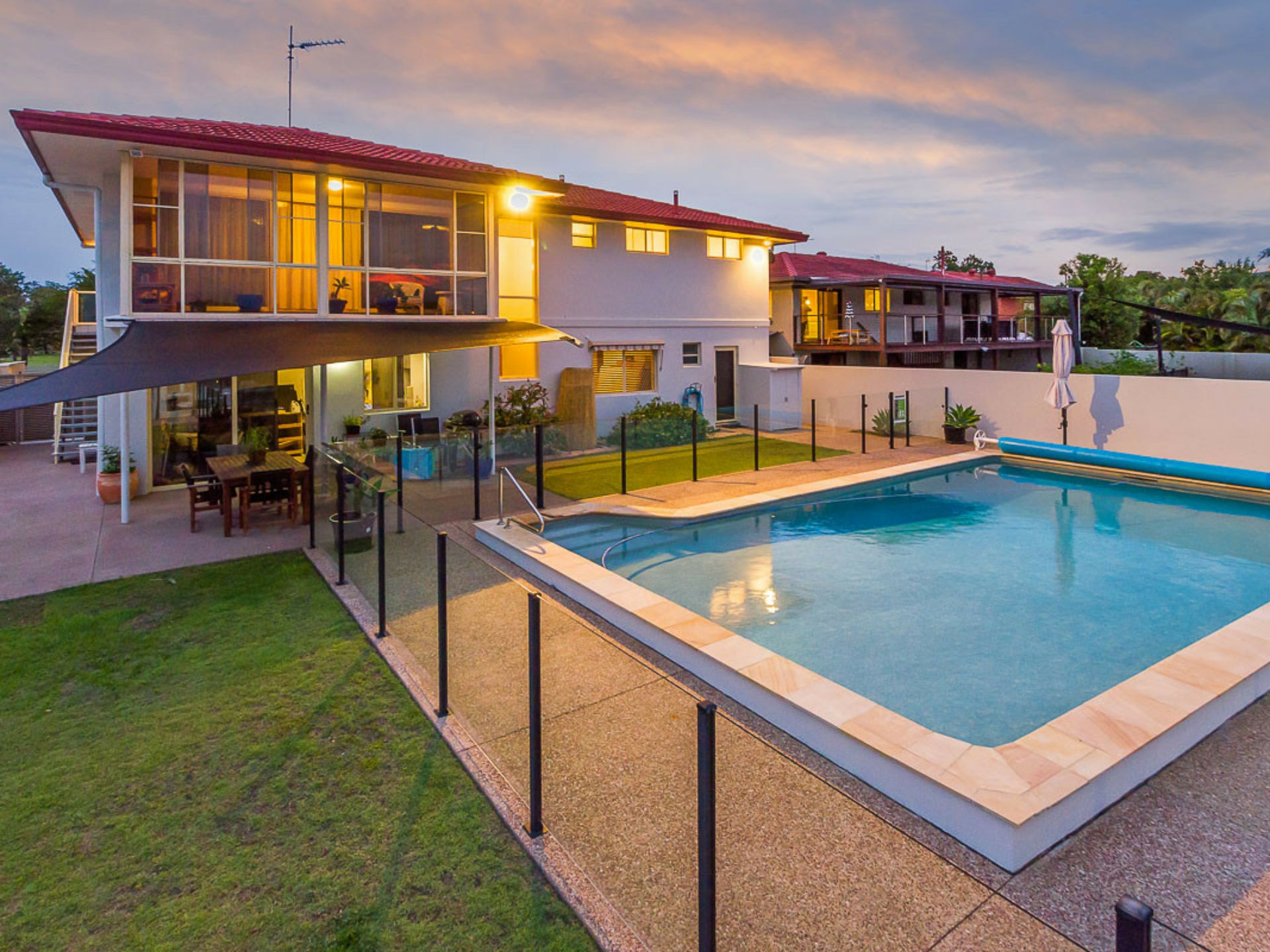 50 Lindsay Parade, PARADISE POINT