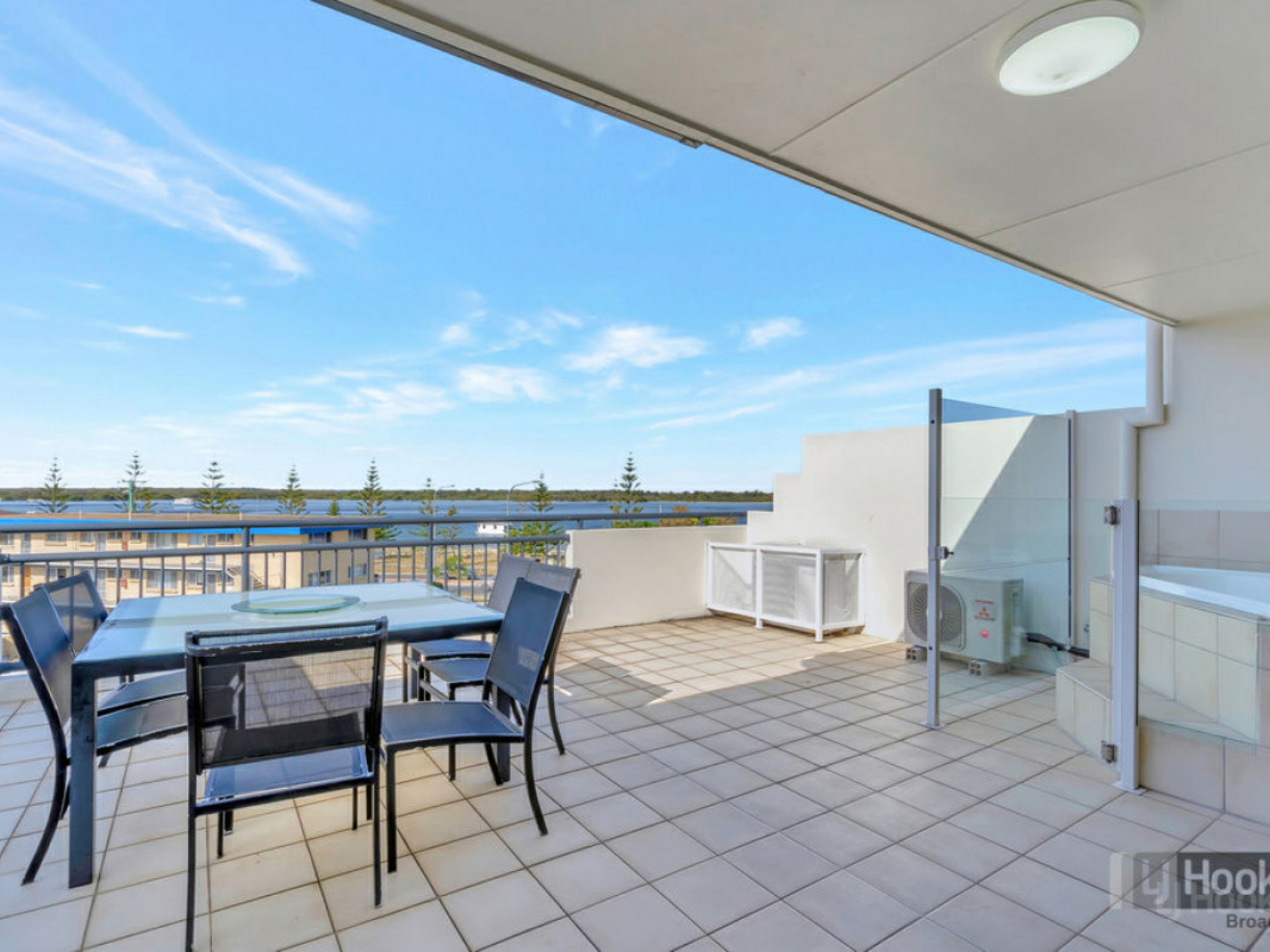 315/392 Marine Parade, LABRADOR