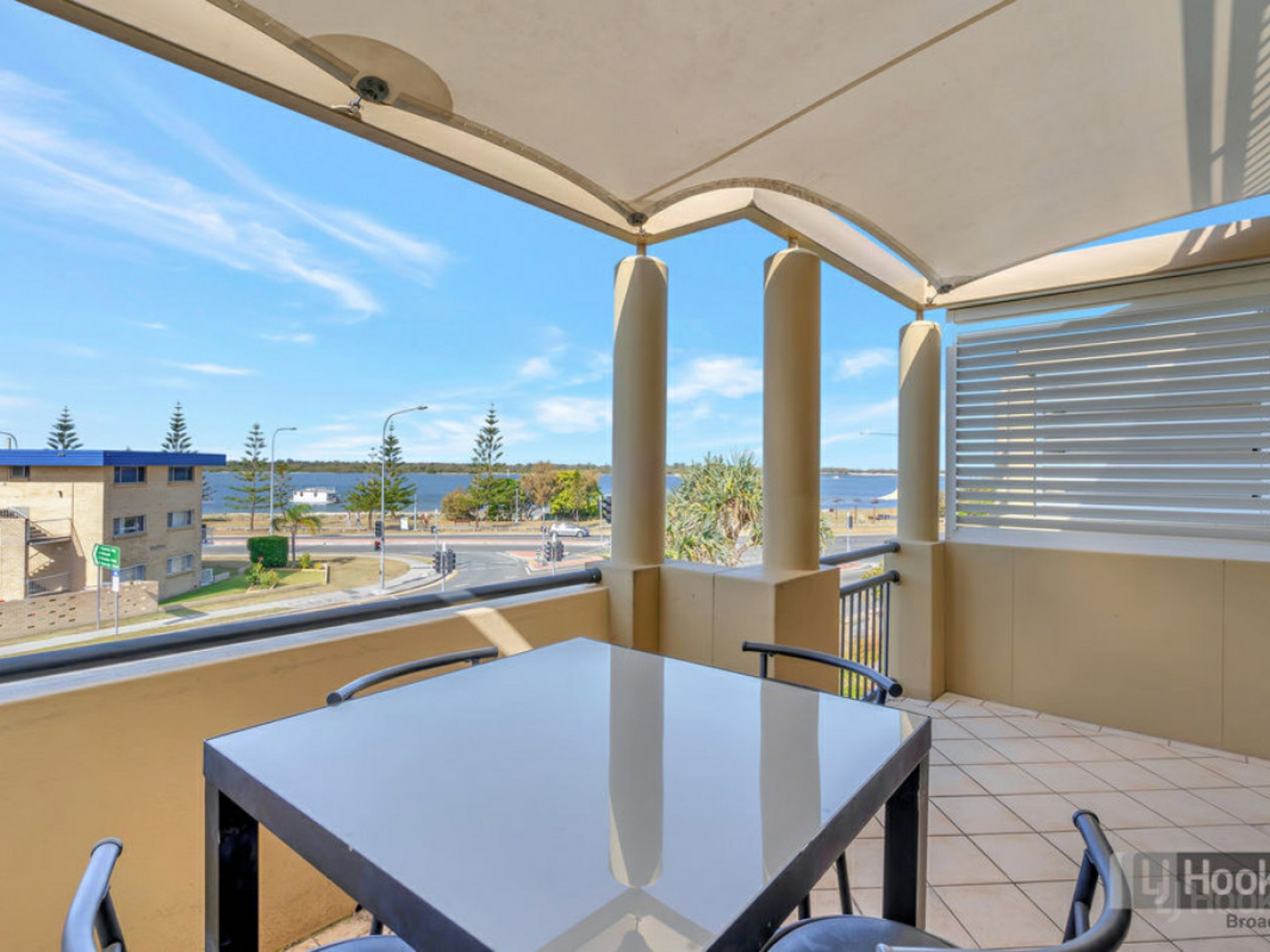 315/392 Marine Parade, LABRADOR