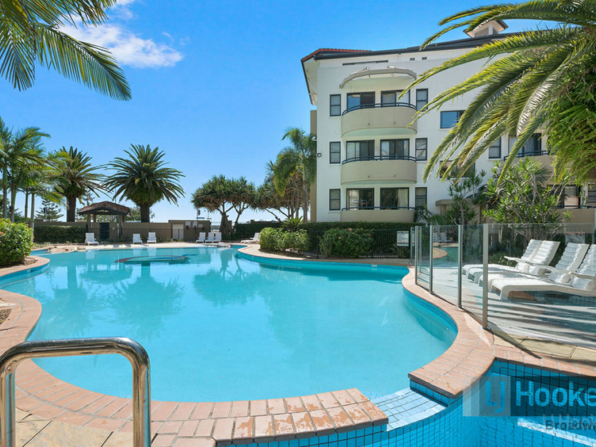 315/392 Marine Parade, LABRADOR