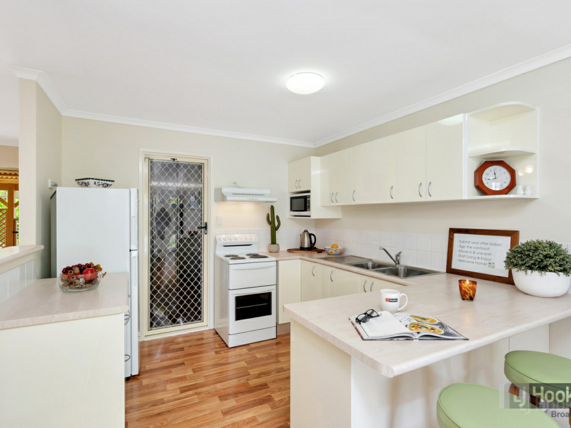 1/184 Whiting Street, LABRADOR