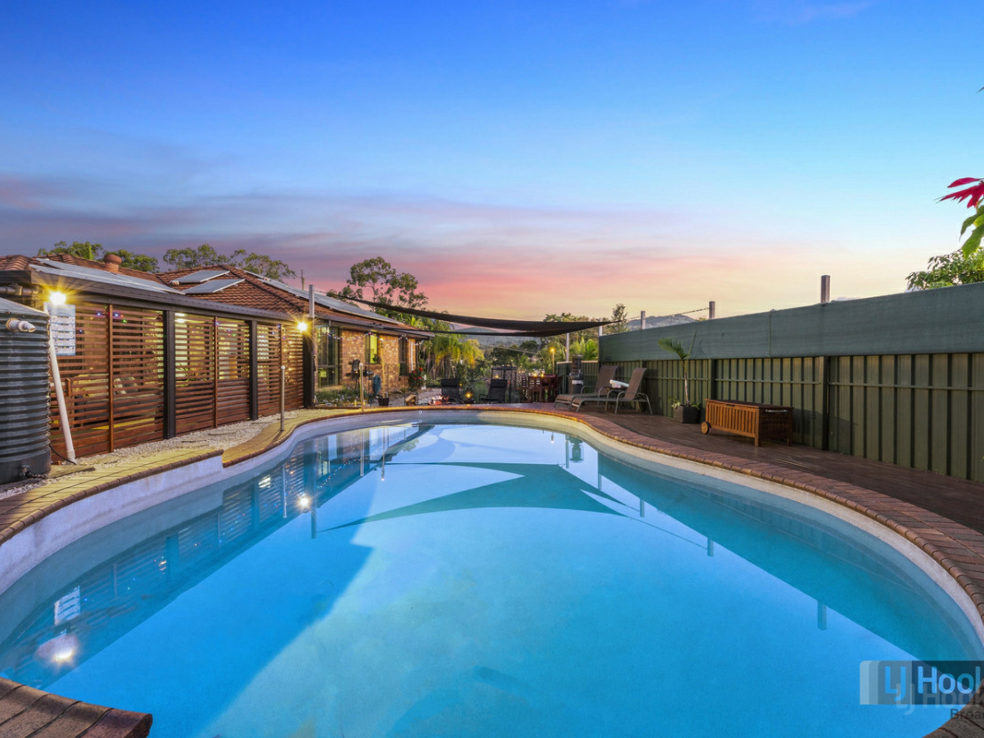 4 Equinox Court, MUDGEERABA