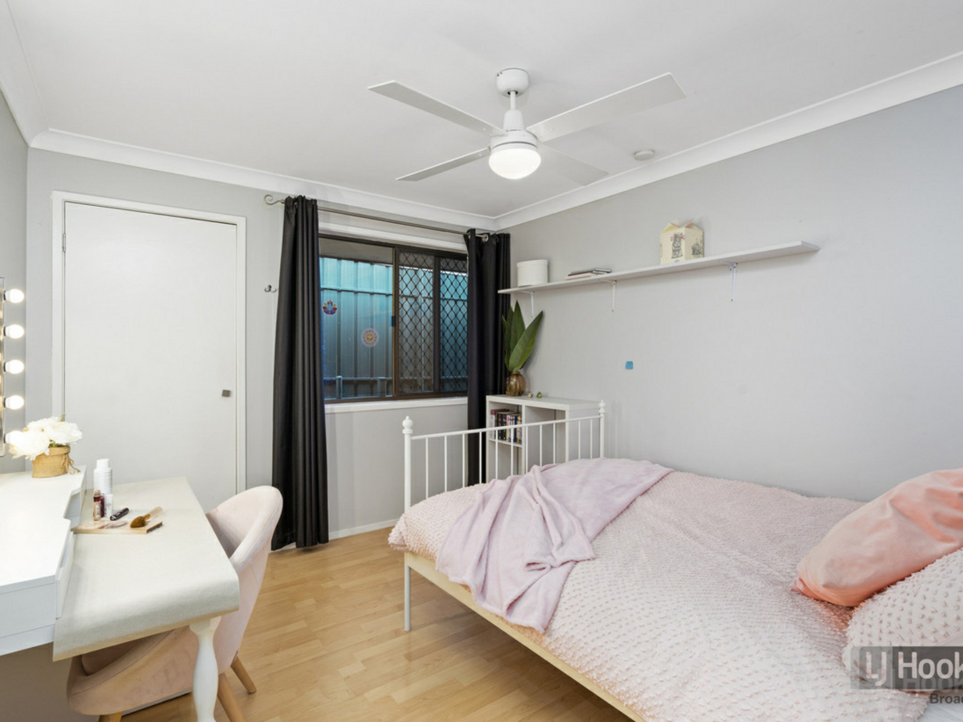 4 Equinox Court, MUDGEERABA