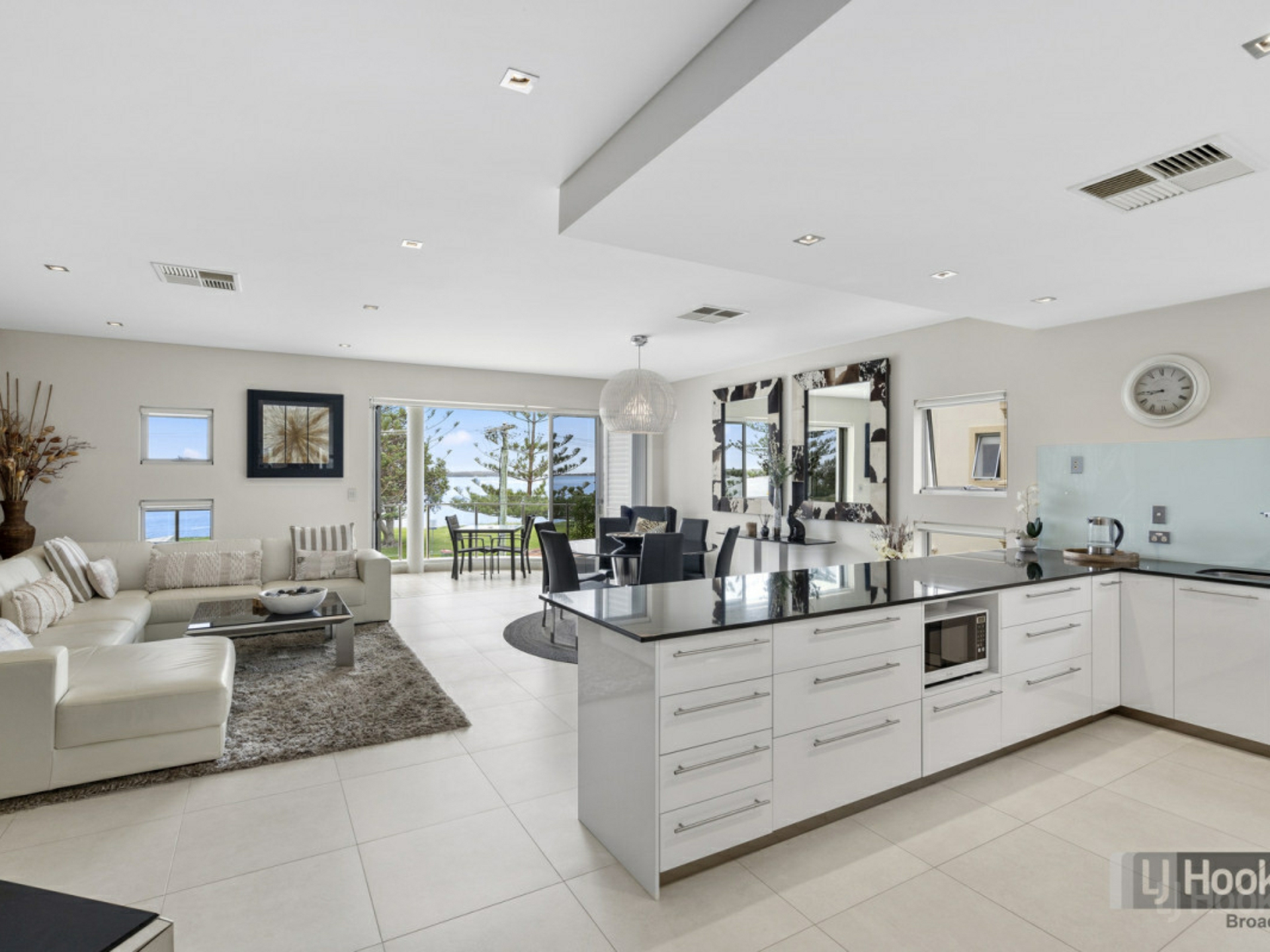 4/32-34 Oatland Esplanade, RUNAWAY BAY
