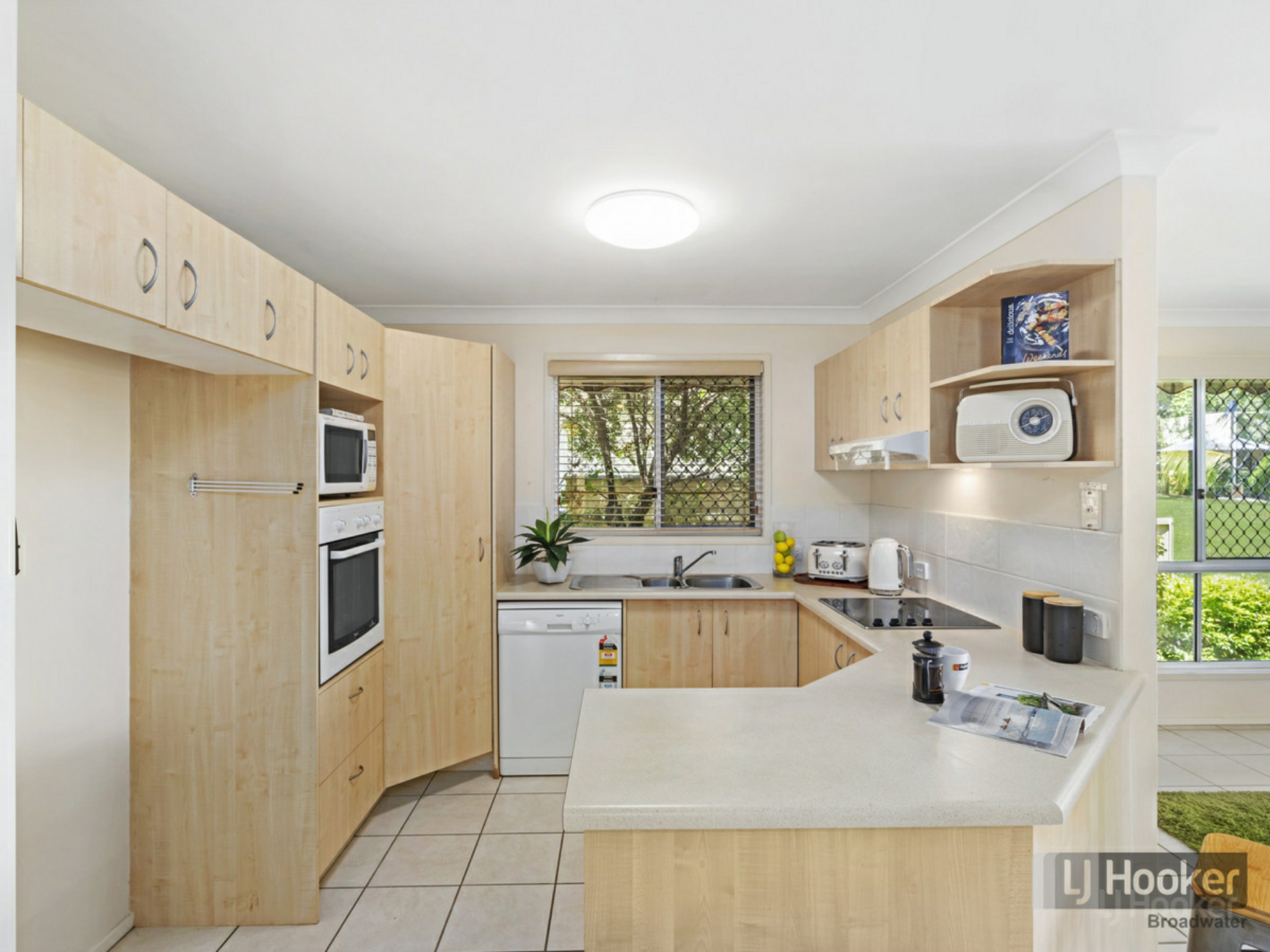 22/11 Treasure Island Drive, BIGGERA WATERS