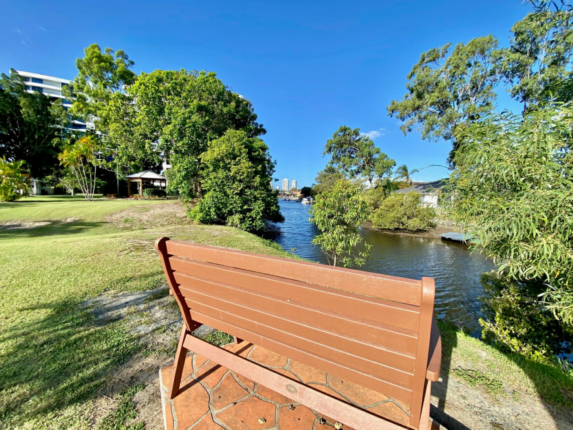 22/11 Treasure Island Drive, BIGGERA WATERS