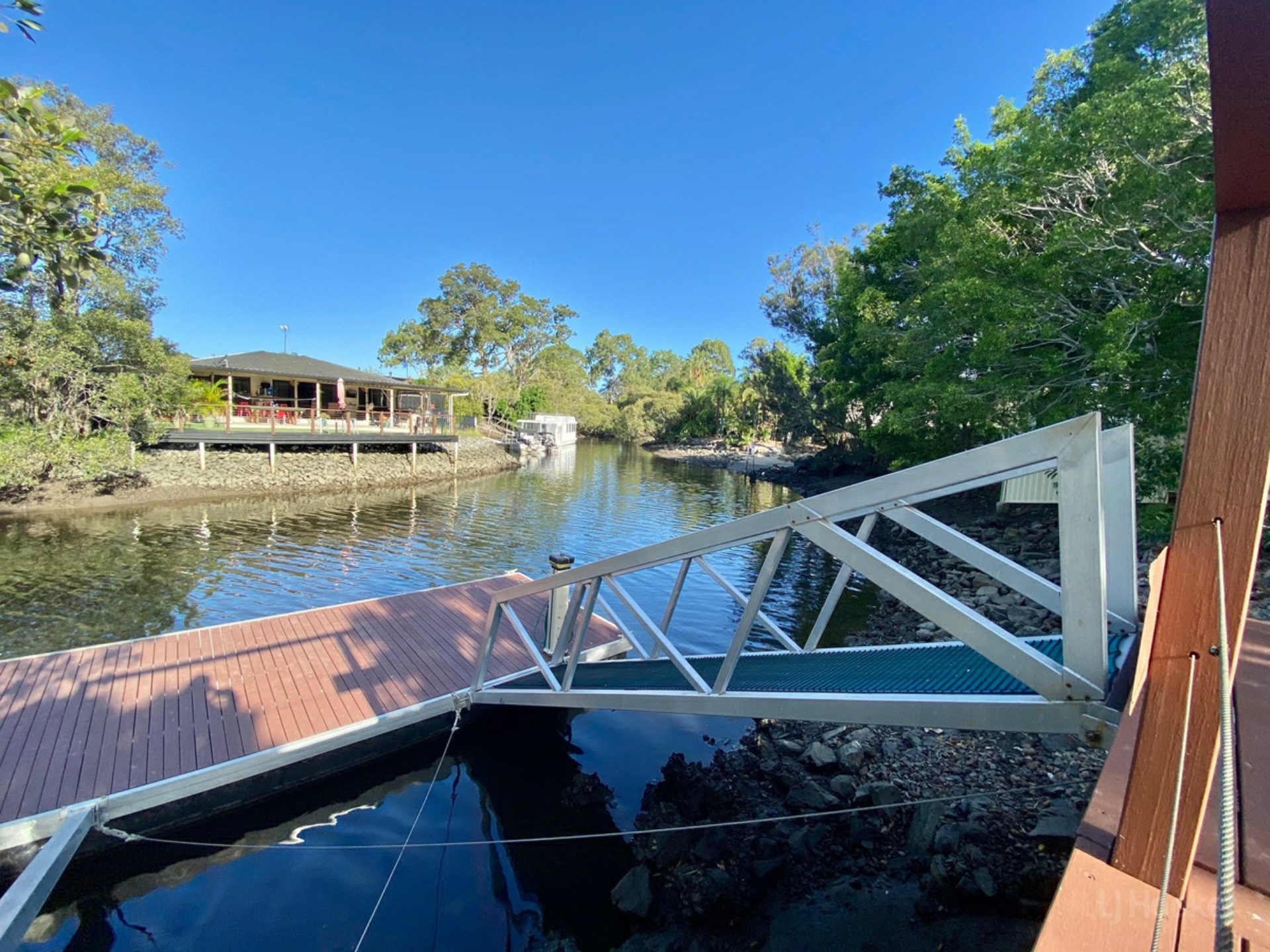22/11 Treasure Island Drive, BIGGERA WATERS