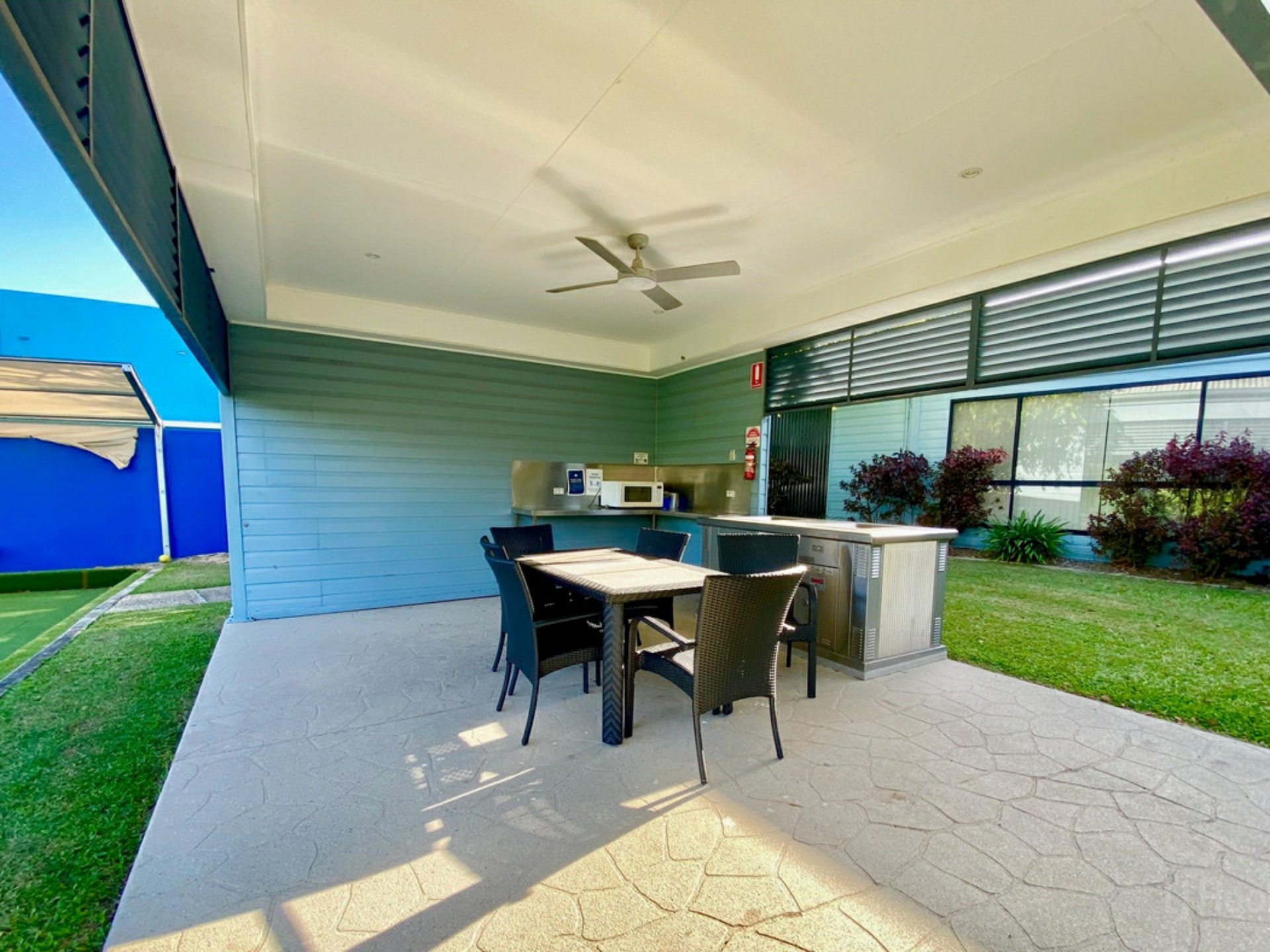 22/11 Treasure Island Drive, BIGGERA WATERS