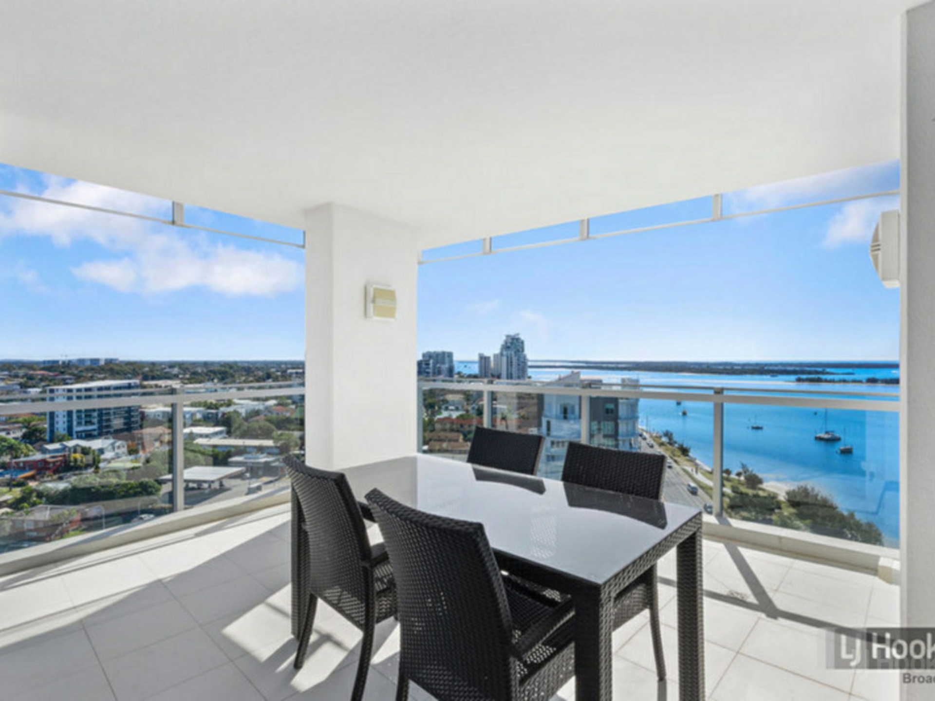 1001/230 Marine Parade, LABRADOR