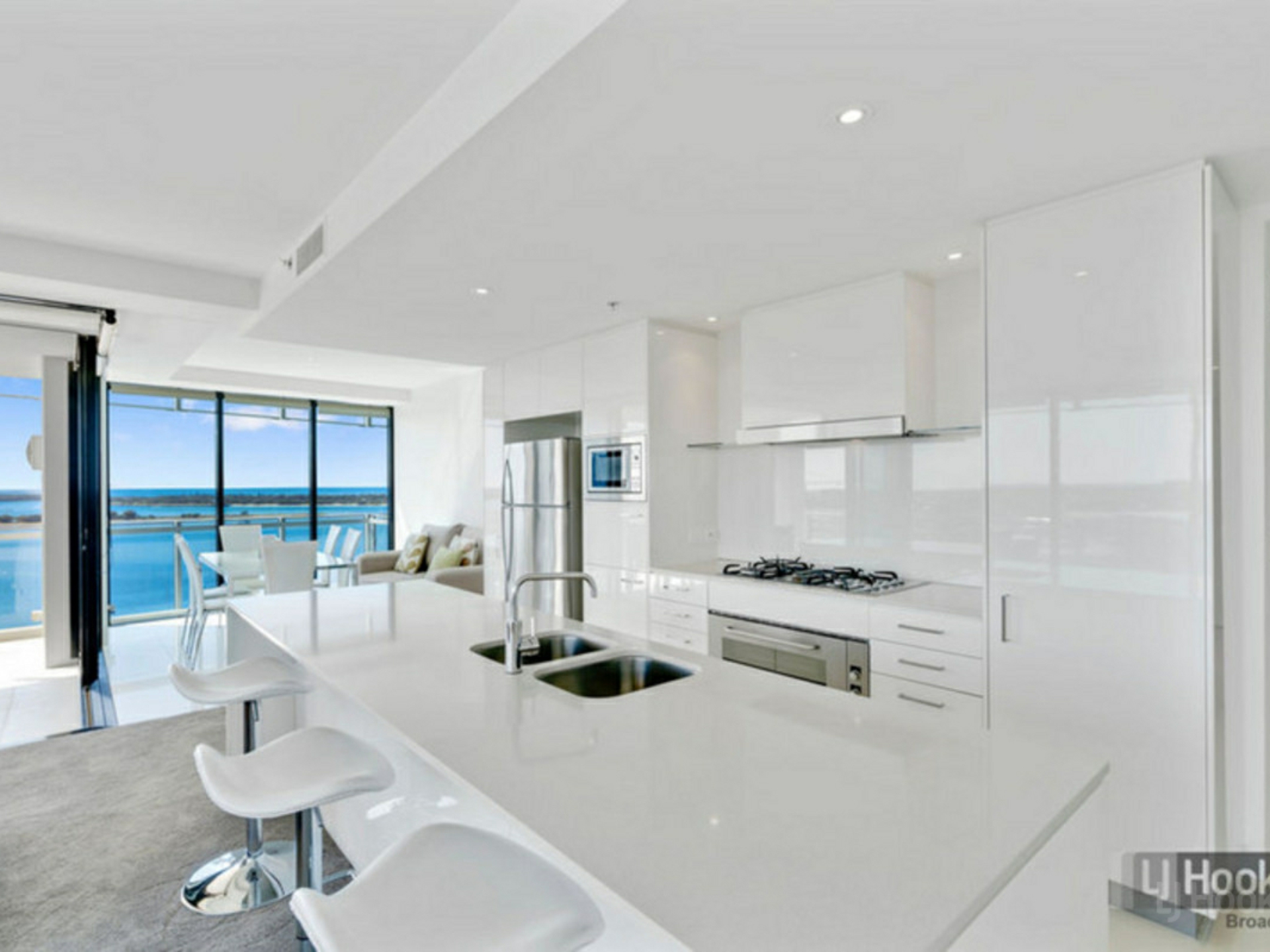 1001/230 Marine Parade, LABRADOR