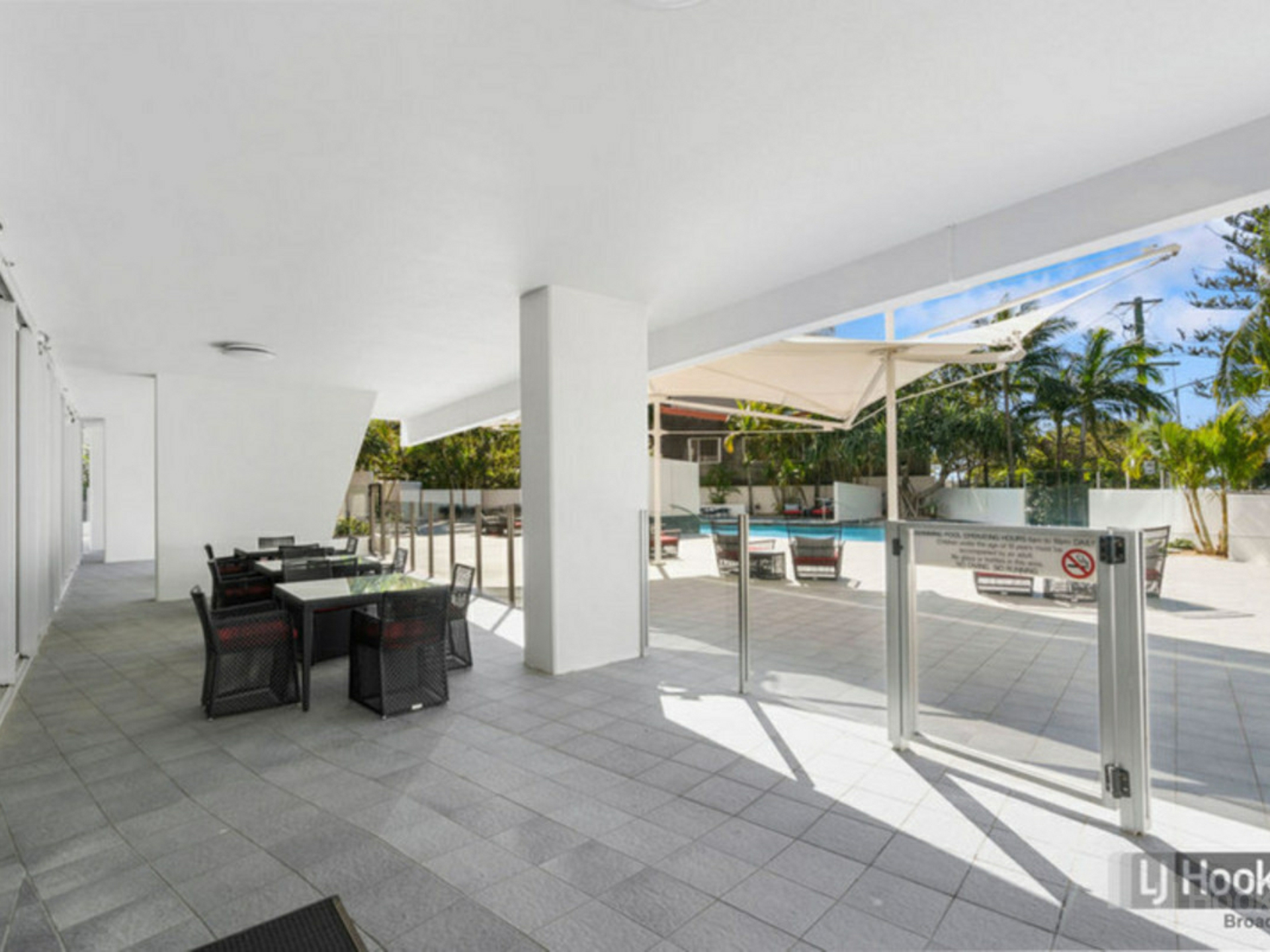 1001/230 Marine Parade, LABRADOR
