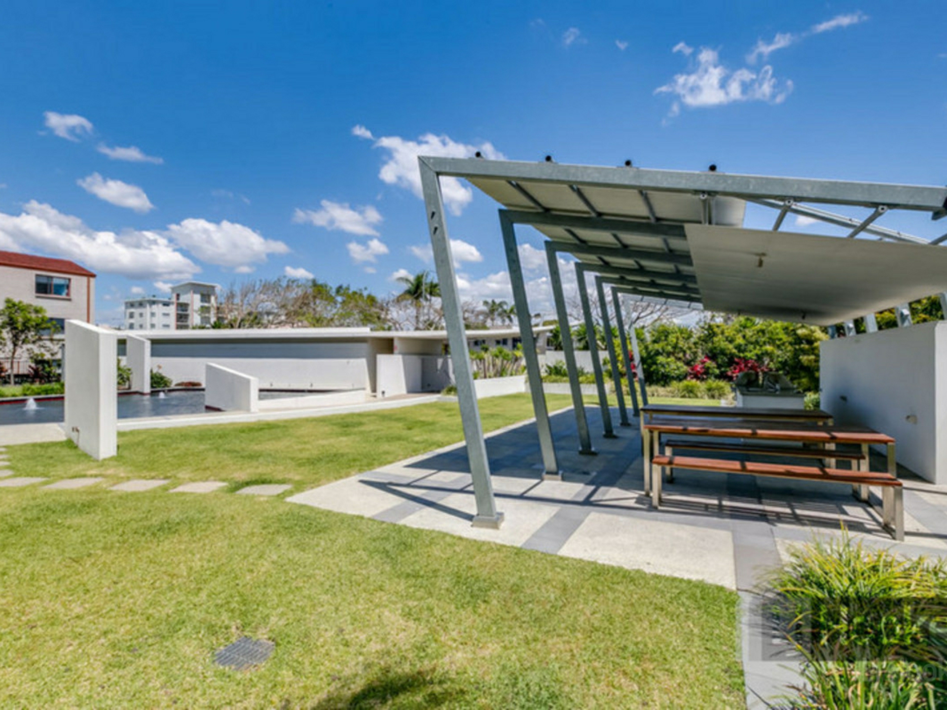 1001/230 Marine Parade, LABRADOR