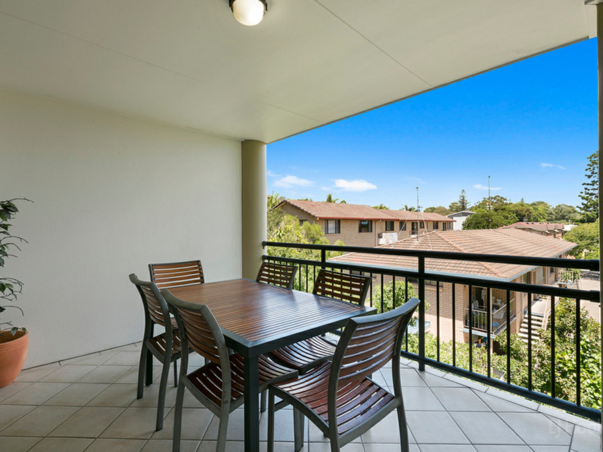 307/392 Marine Parade, LABRADOR