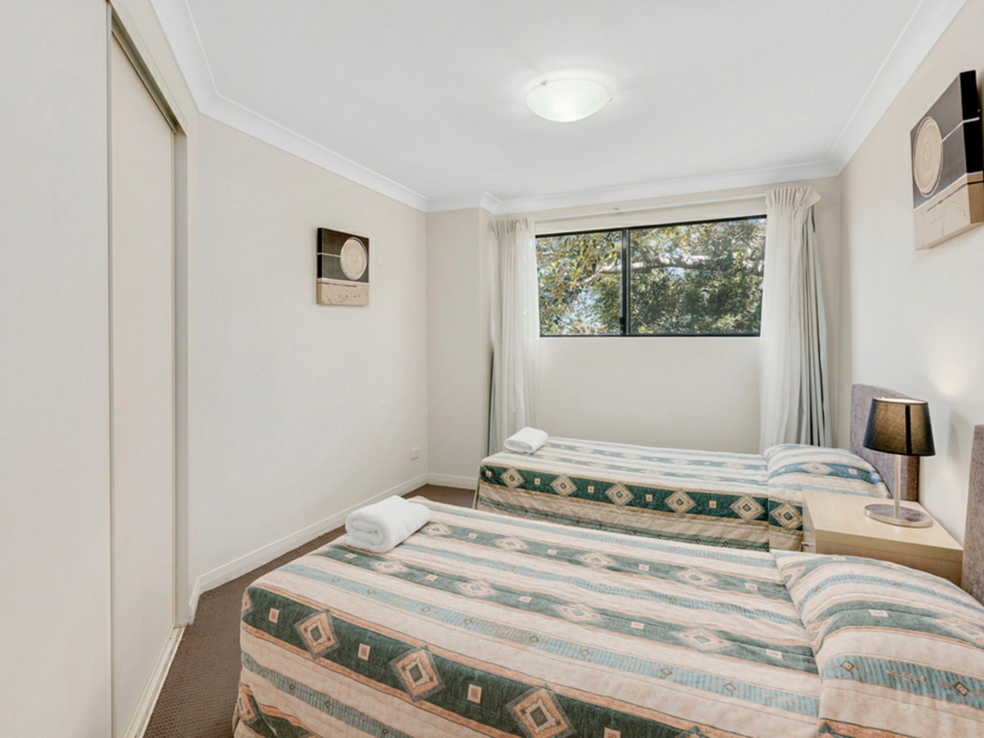 307/392 Marine Parade, LABRADOR