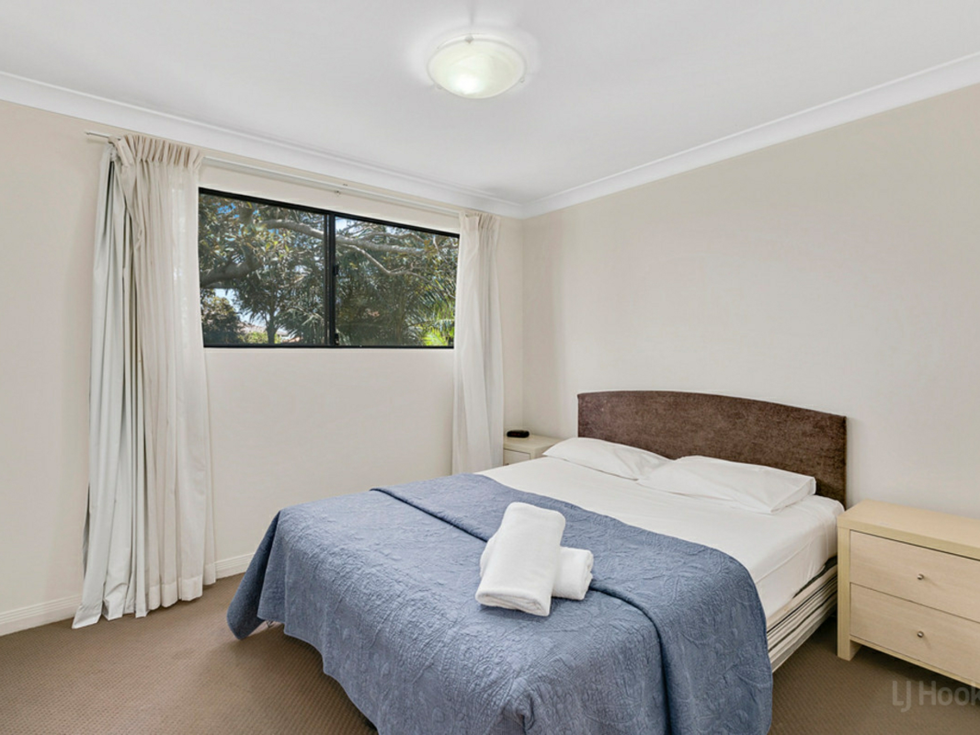 307/392 Marine Parade, LABRADOR