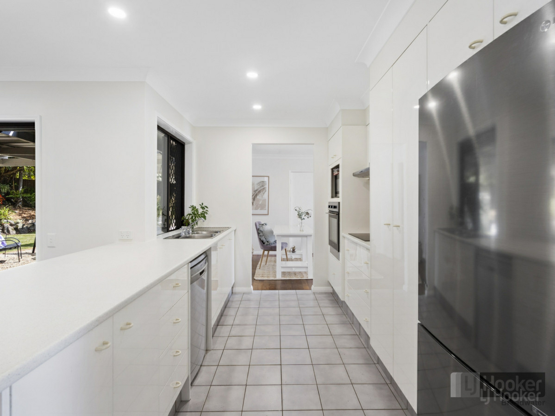 6 Batchworth Road, MOLENDINAR