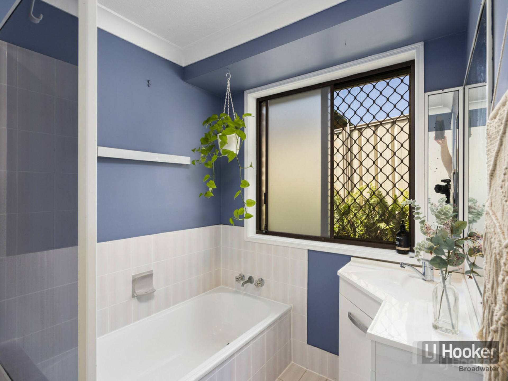 6 Batchworth Road, MOLENDINAR